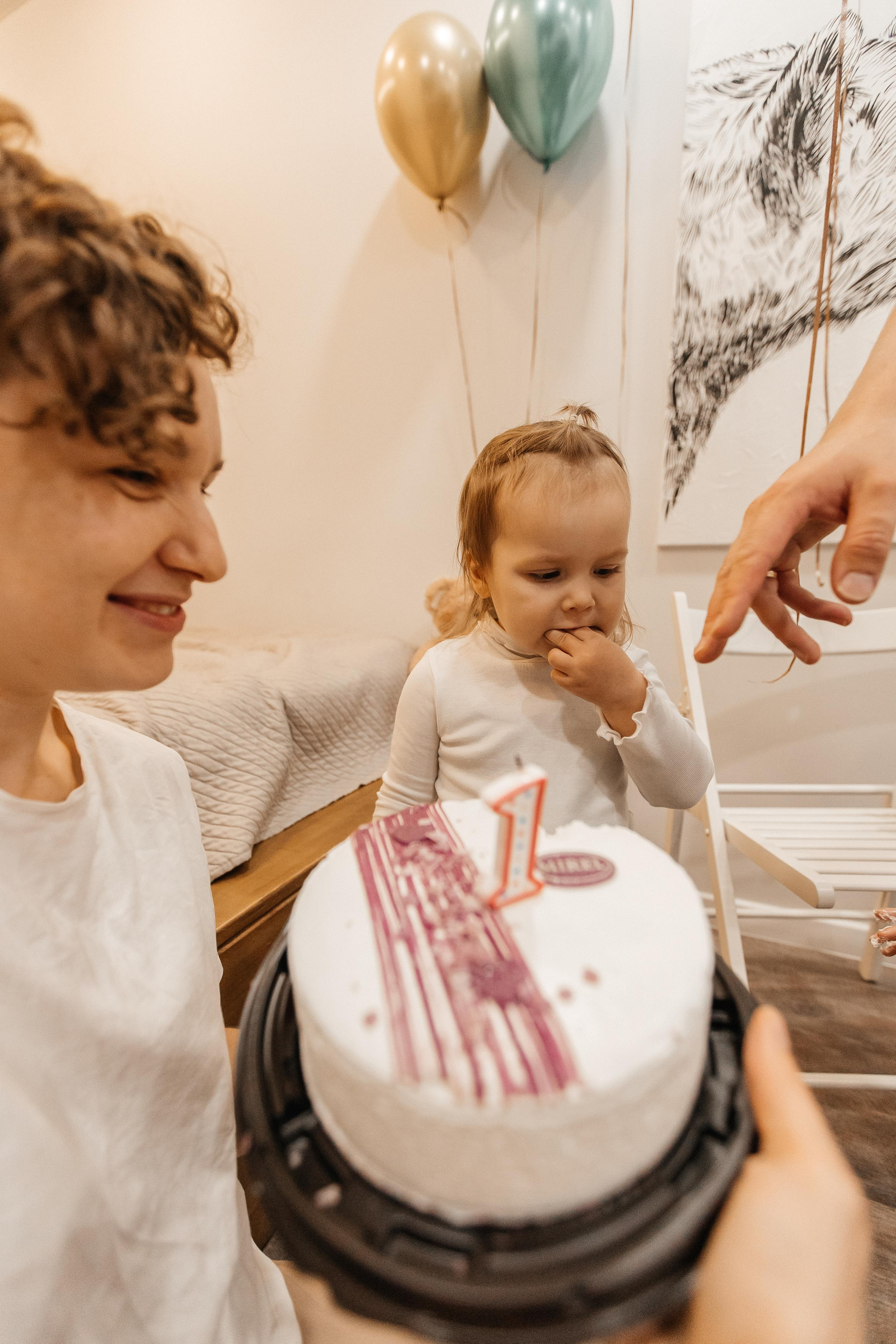 1 год дома. Фотограф Авилова Дарья ● Тюмень● Съемка больших семей ●Архив поколений