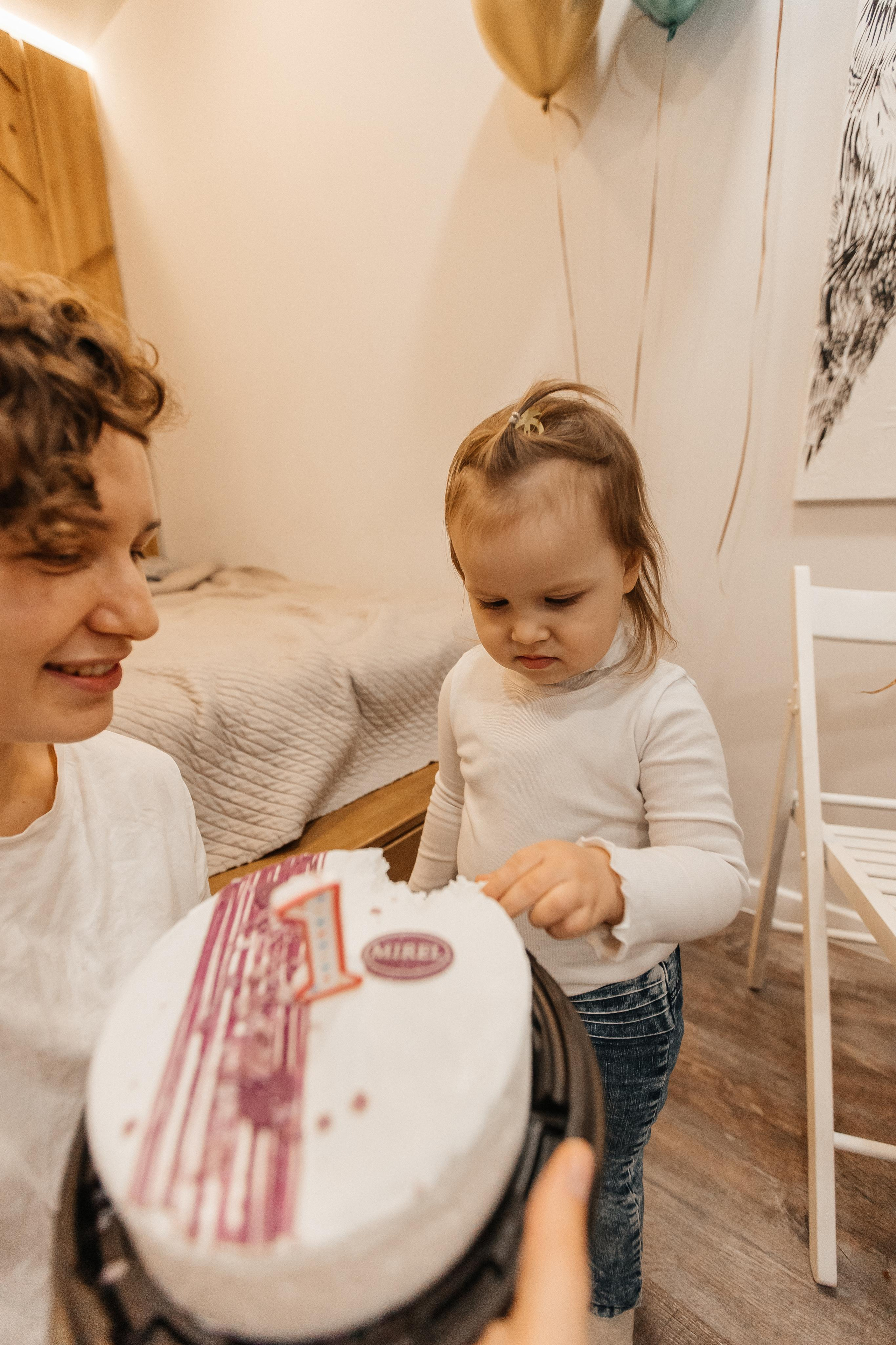 1 год дома. Фотограф Авилова Дарья ● Тюмень● Съемка больших семей ●Архив поколений