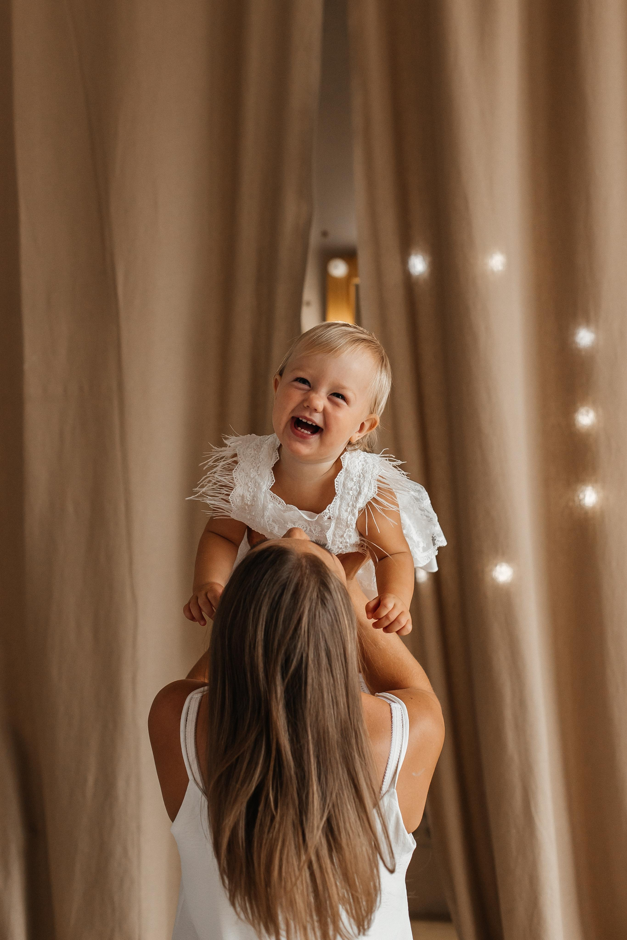 Семейная фотосессия (1 годик). Фотограф Авилова Дарья ● Тюмень● Съемка больших семей ●Архив поколений