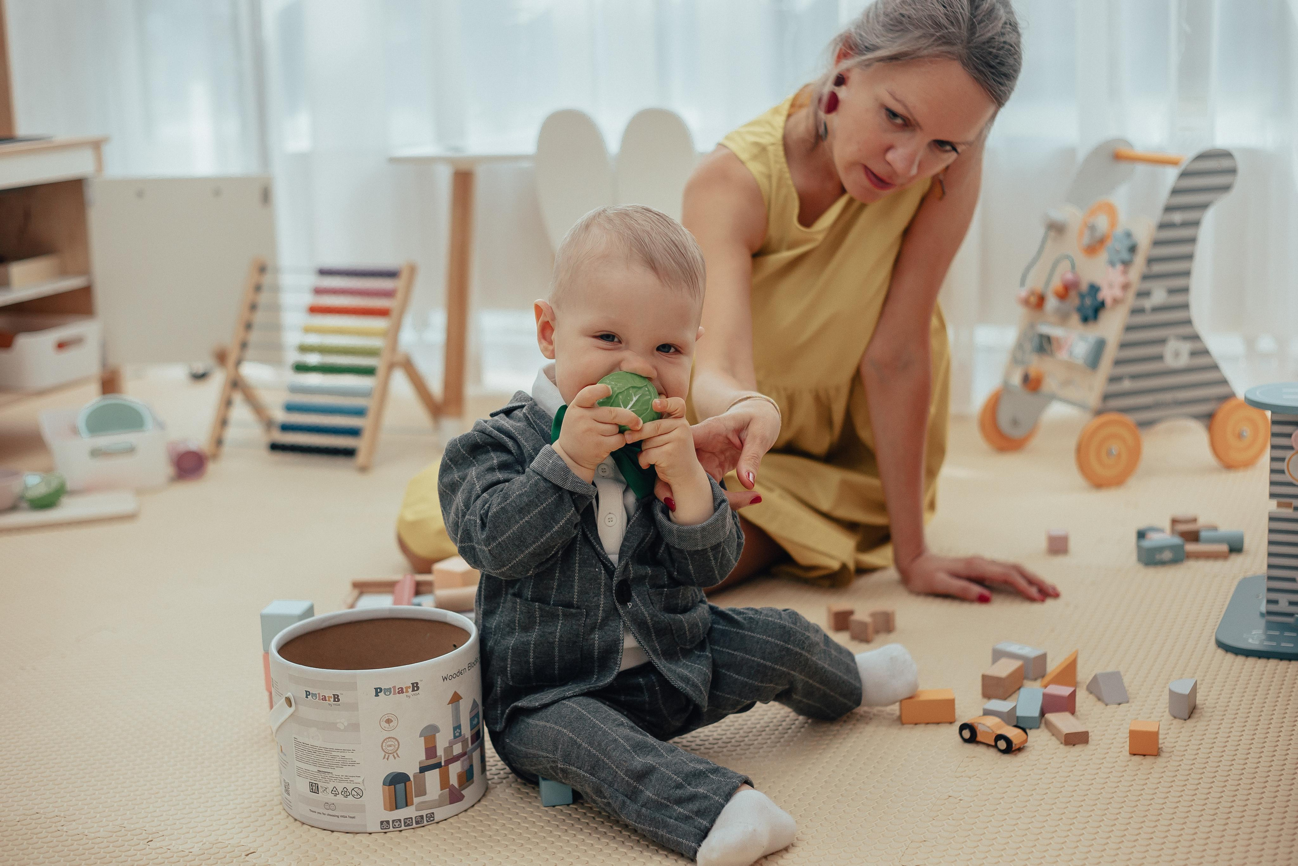 1 год в игровой. Фотограф Авилова Дарья ● Тюмень● Съемка больших семей ●Архив поколений