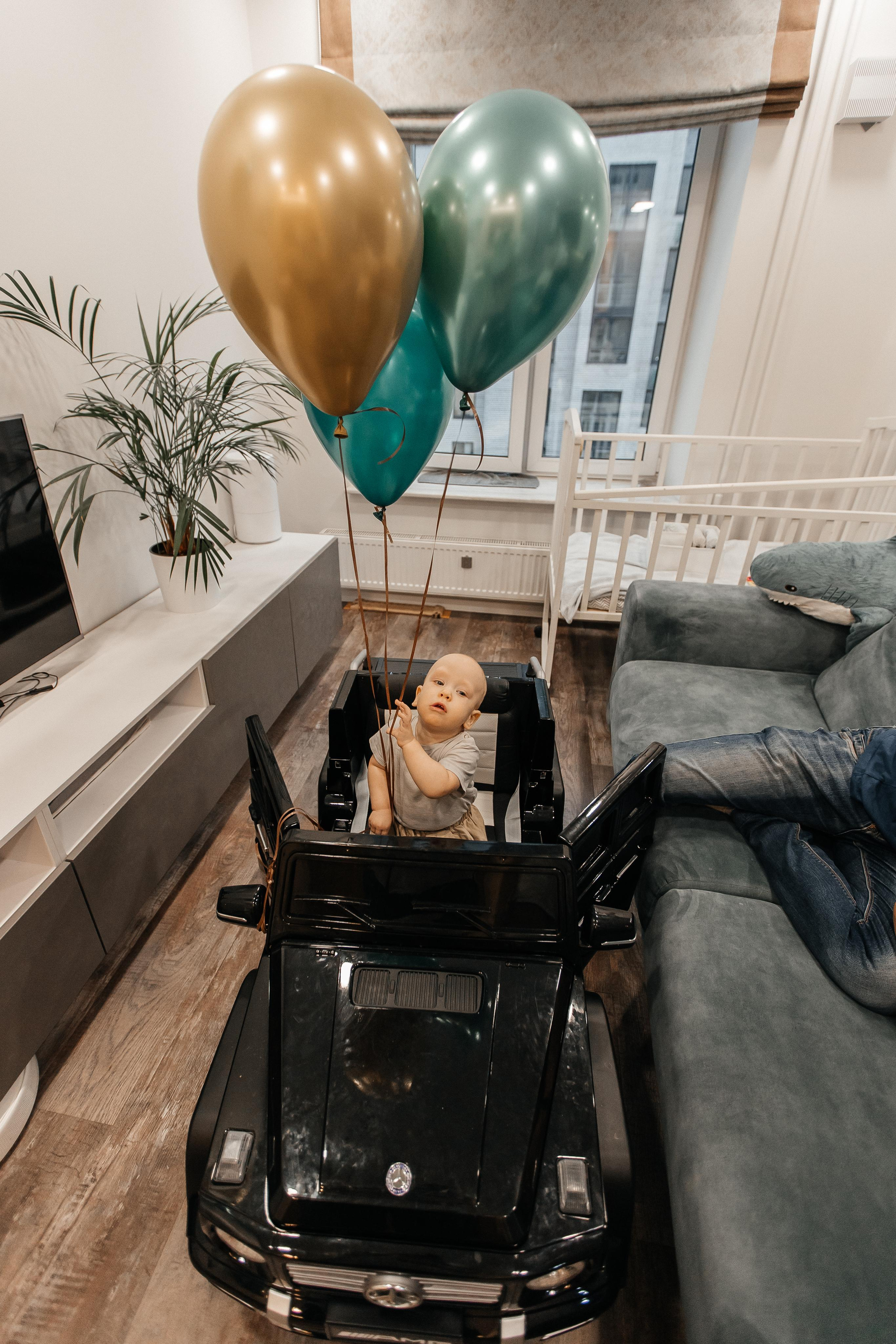 1 год дома. Фотограф Авилова Дарья ● Тюмень● Съемка больших семей ●Архив поколений