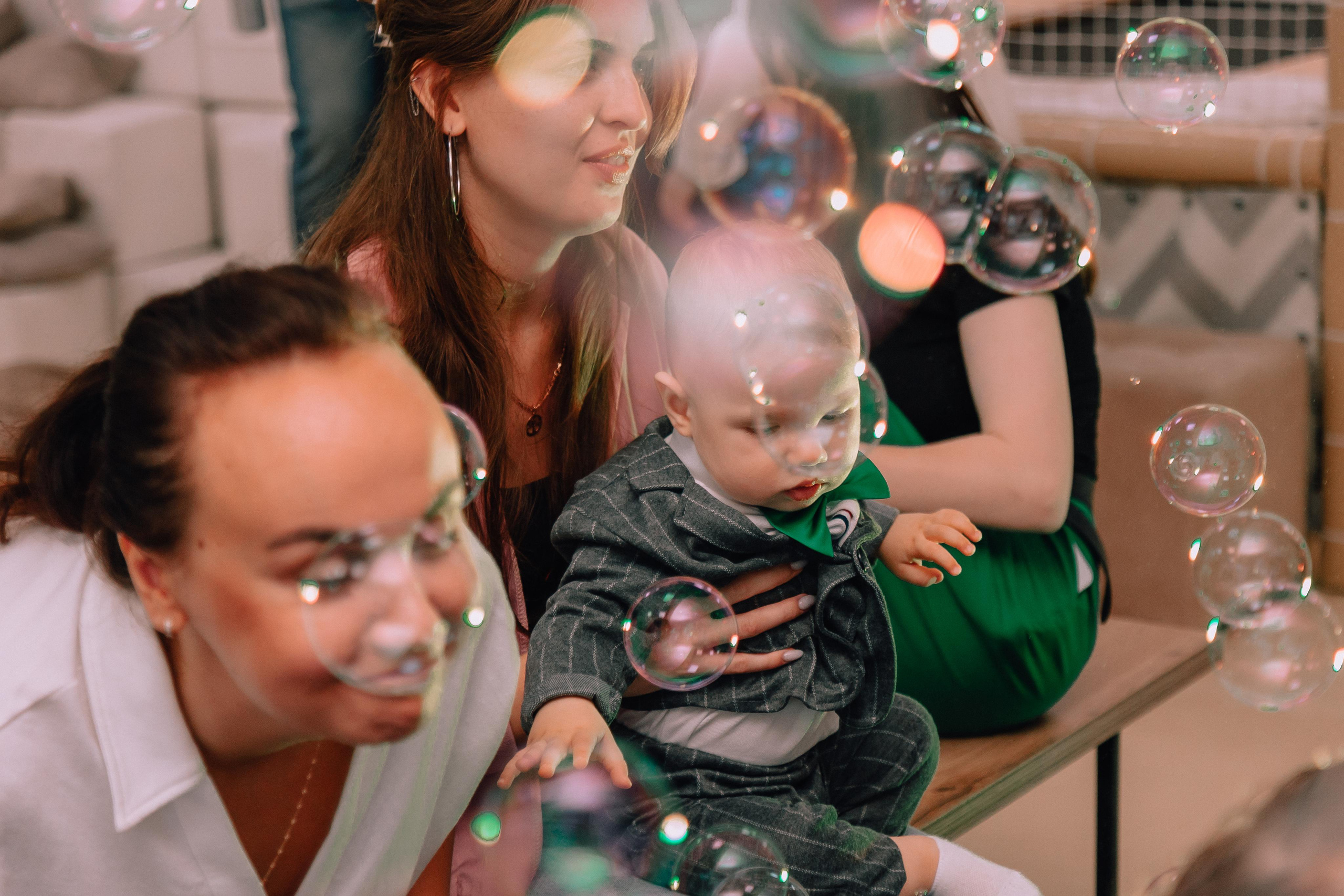 1 год в игровой. Фотограф Авилова Дарья ● Тюмень● Съемка больших семей ●Архив поколений