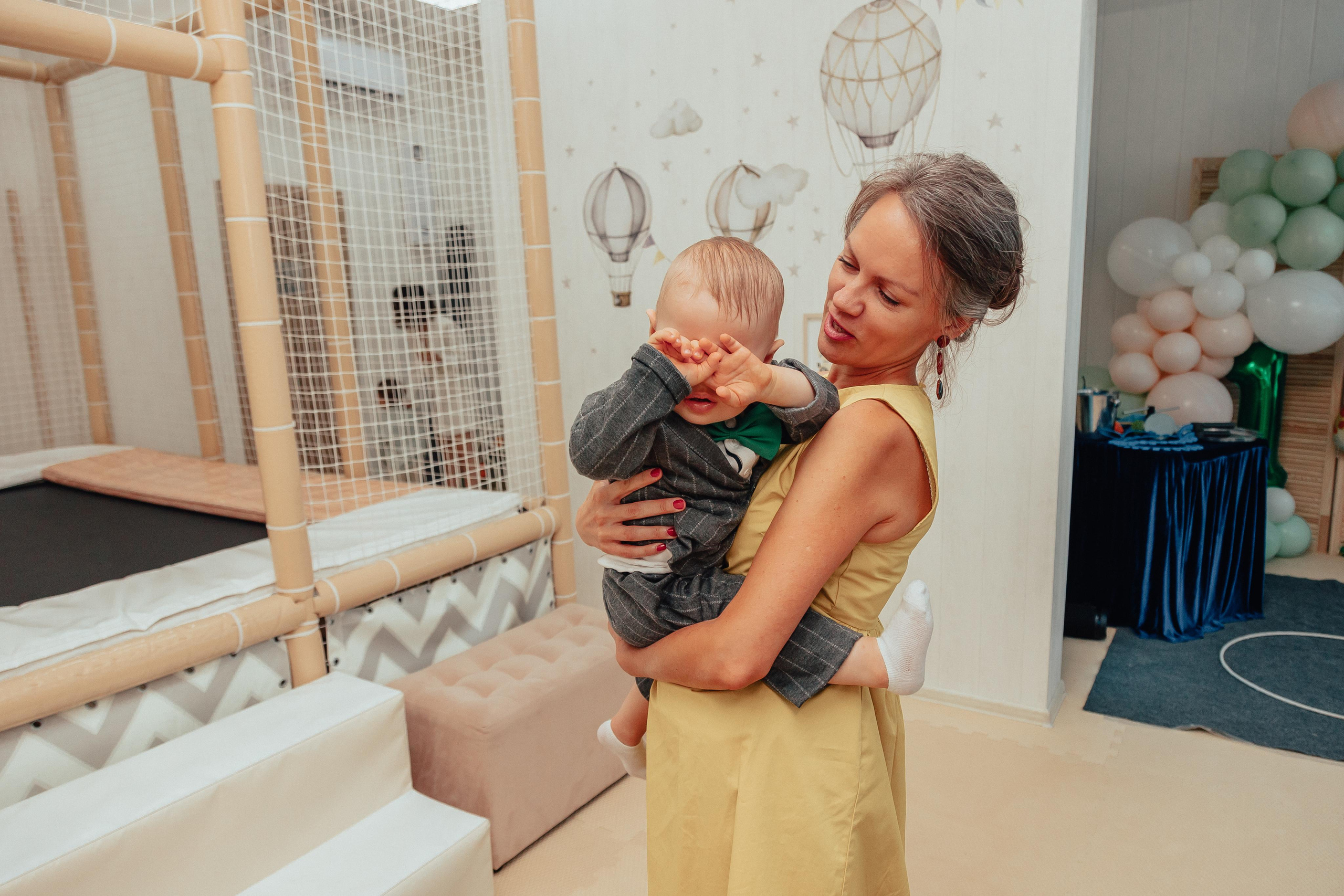 1 год в игровой. Фотограф Авилова Дарья ● Тюмень● Съемка больших семей ●Архив поколений