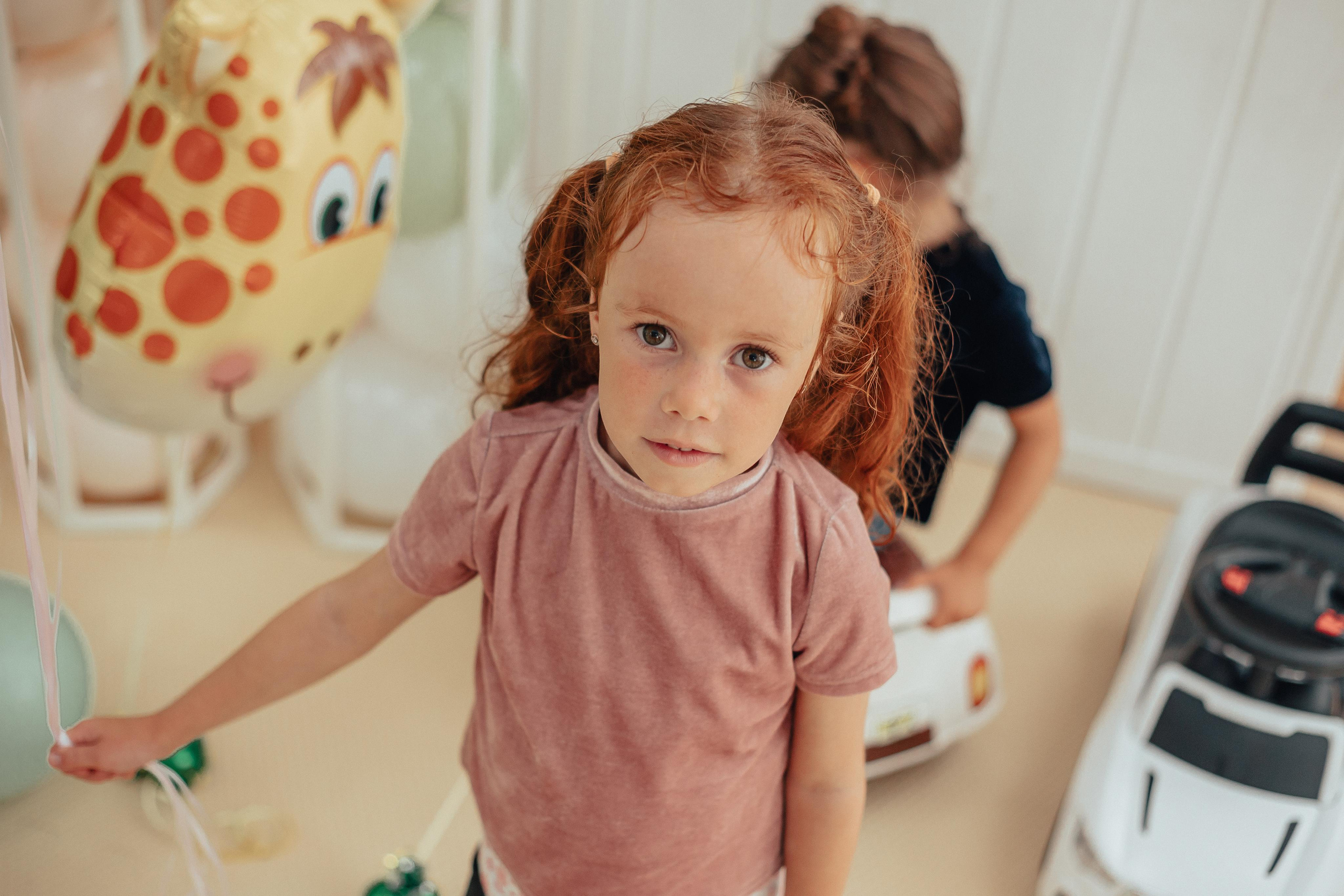 1 год в игровой. Фотограф Авилова Дарья ● Тюмень● Съемка больших семей ●Архив поколений