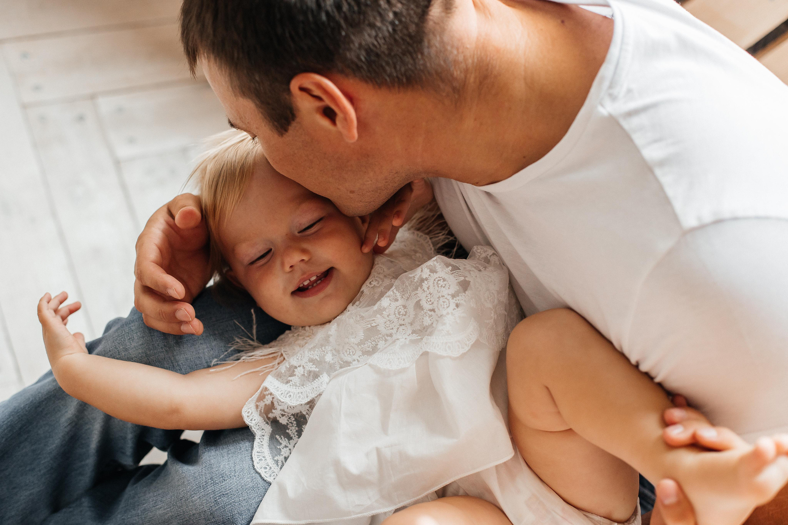 Семейная фотосессия (1 годик). Фотограф Авилова Дарья ● Тюмень● Съемка больших семей ●Архив поколений
