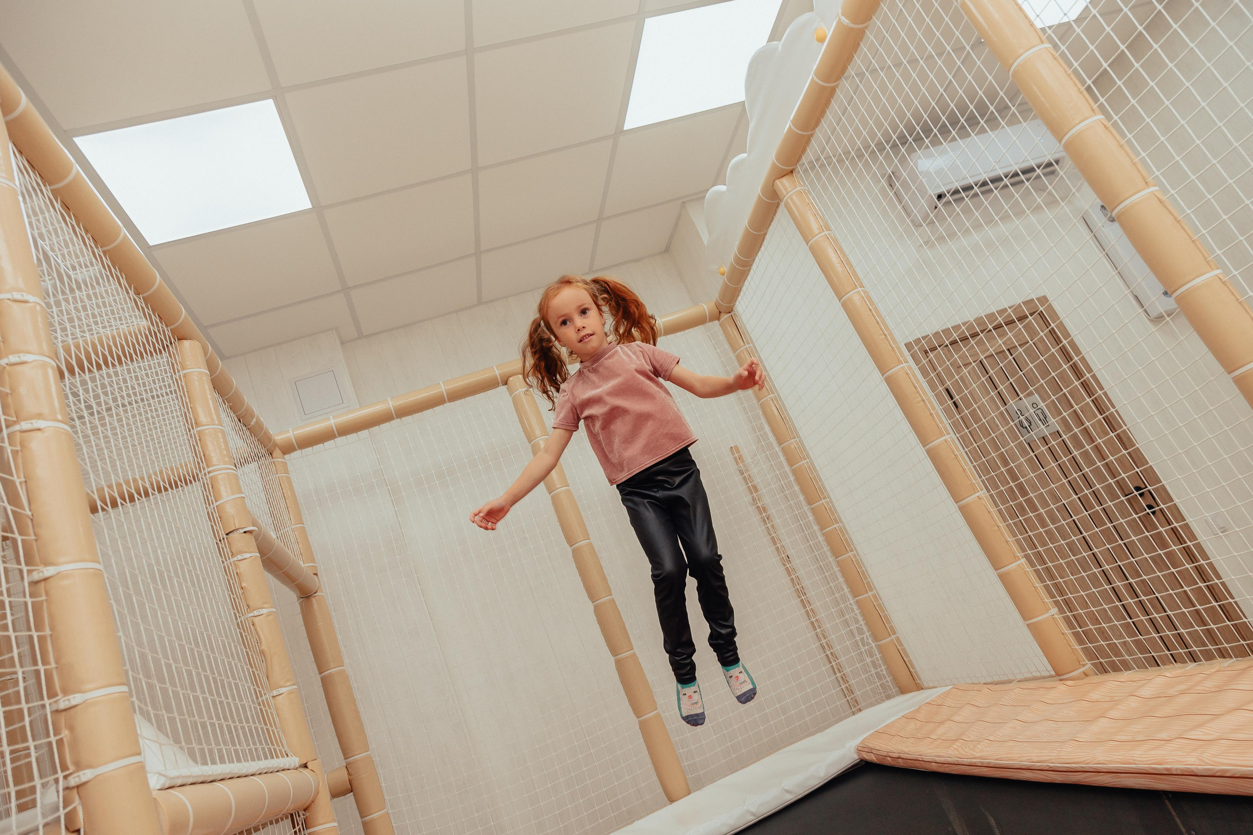 1 год в игровой. Фотограф Авилова Дарья ● Тюмень● Съемка больших семей ●Архив поколений