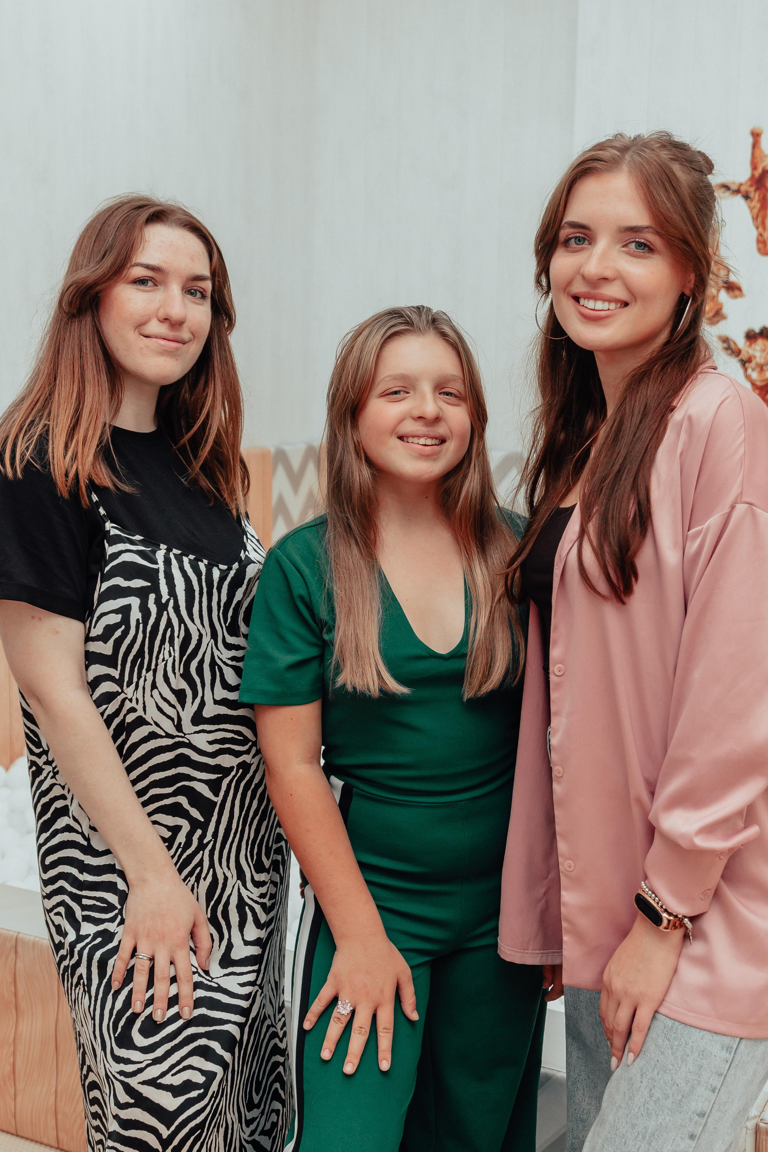 1 год в игровой. Фотограф Авилова Дарья ● Тюмень● Съемка больших семей ●Архив поколений