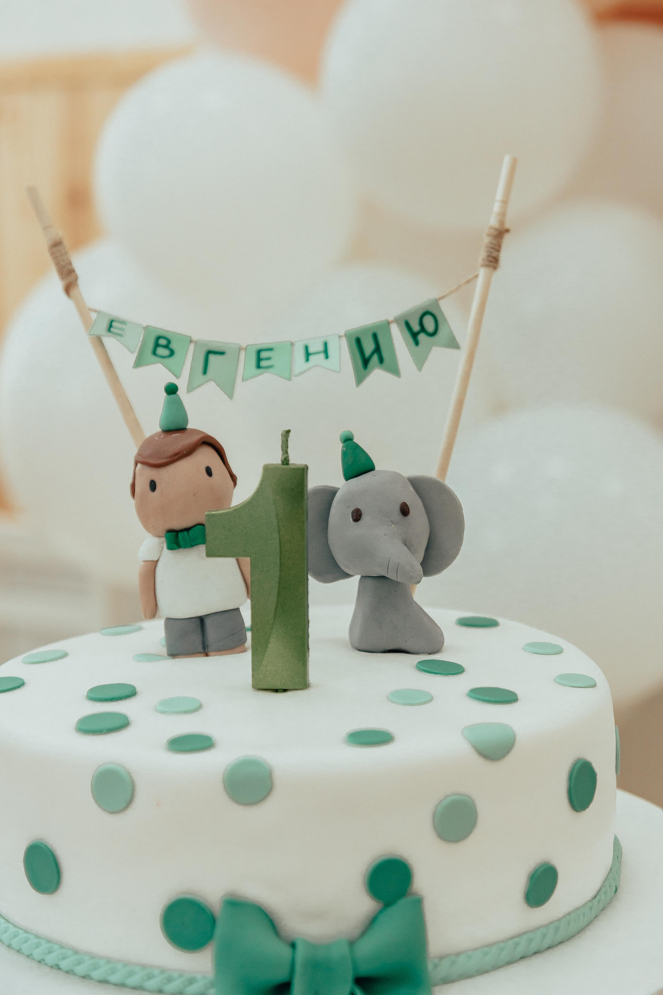 1 год в игровой. Фотограф Авилова Дарья ● Тюмень● Съемка больших семей ●Архив поколений