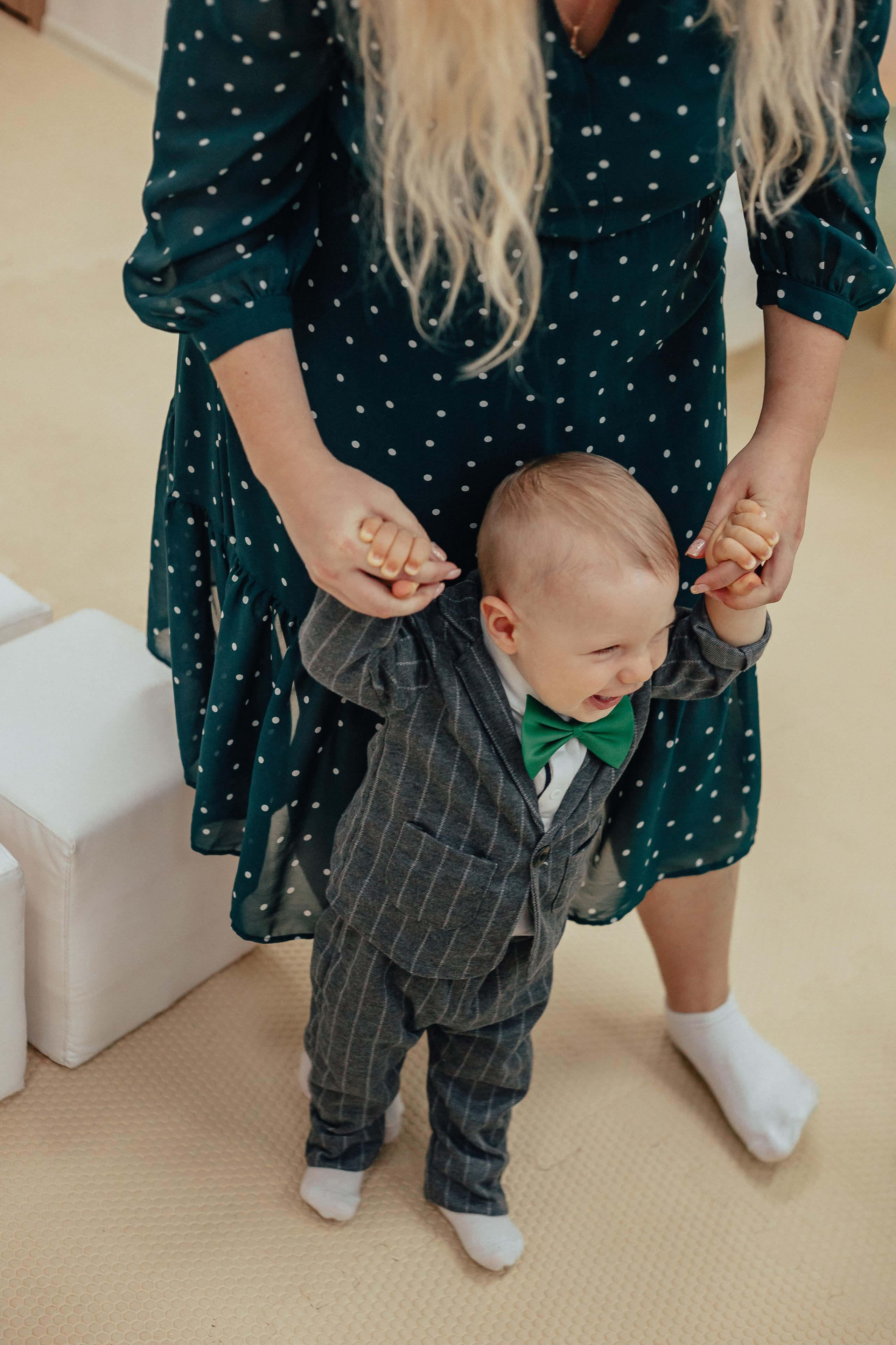 1 год в игровой. Фотограф Авилова Дарья ● Тюмень● Съемка больших семей ●Архив поколений