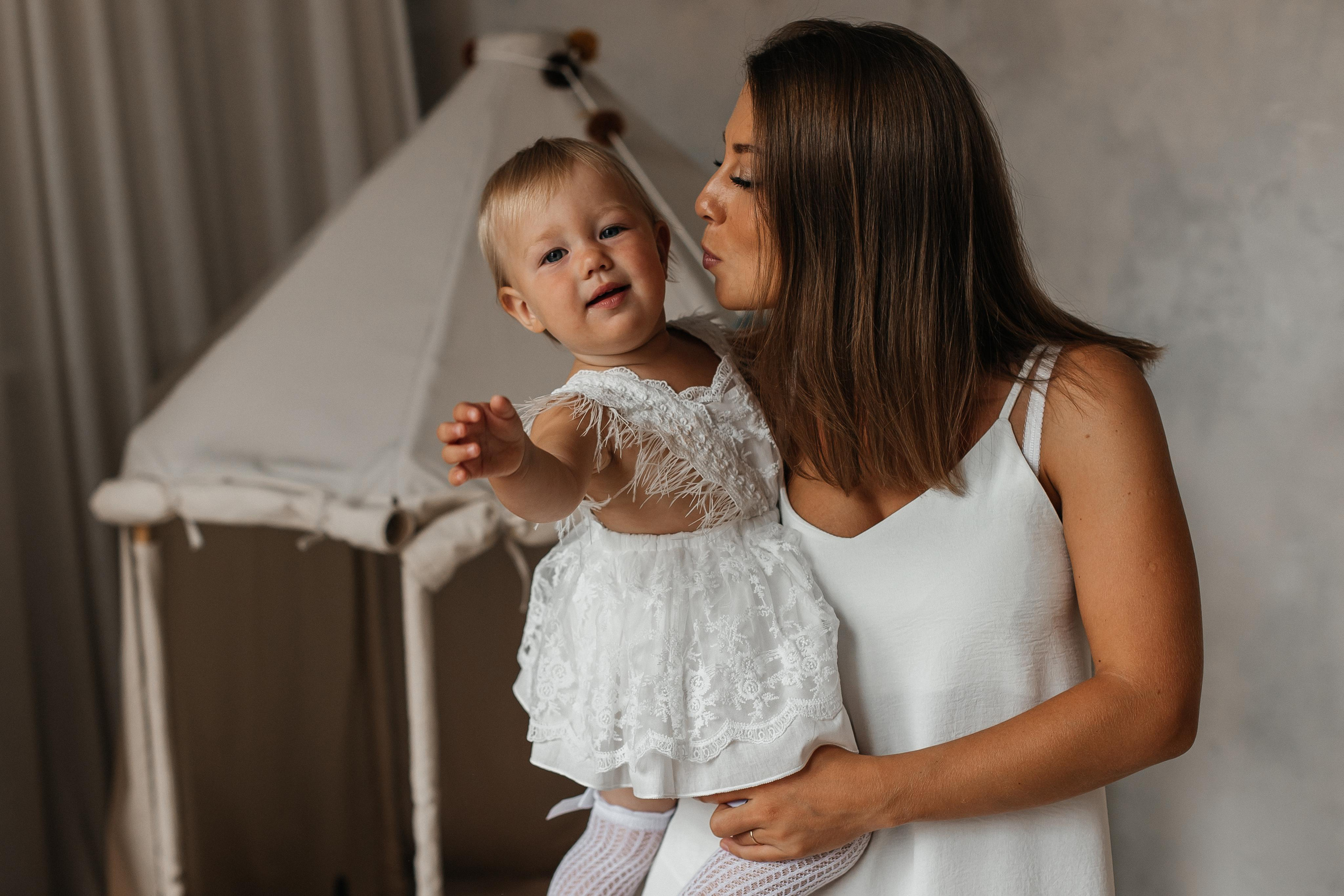 Семейная фотосессия (1 годик). Фотограф Авилова Дарья ● Тюмень● Съемка больших семей ●Архив поколений