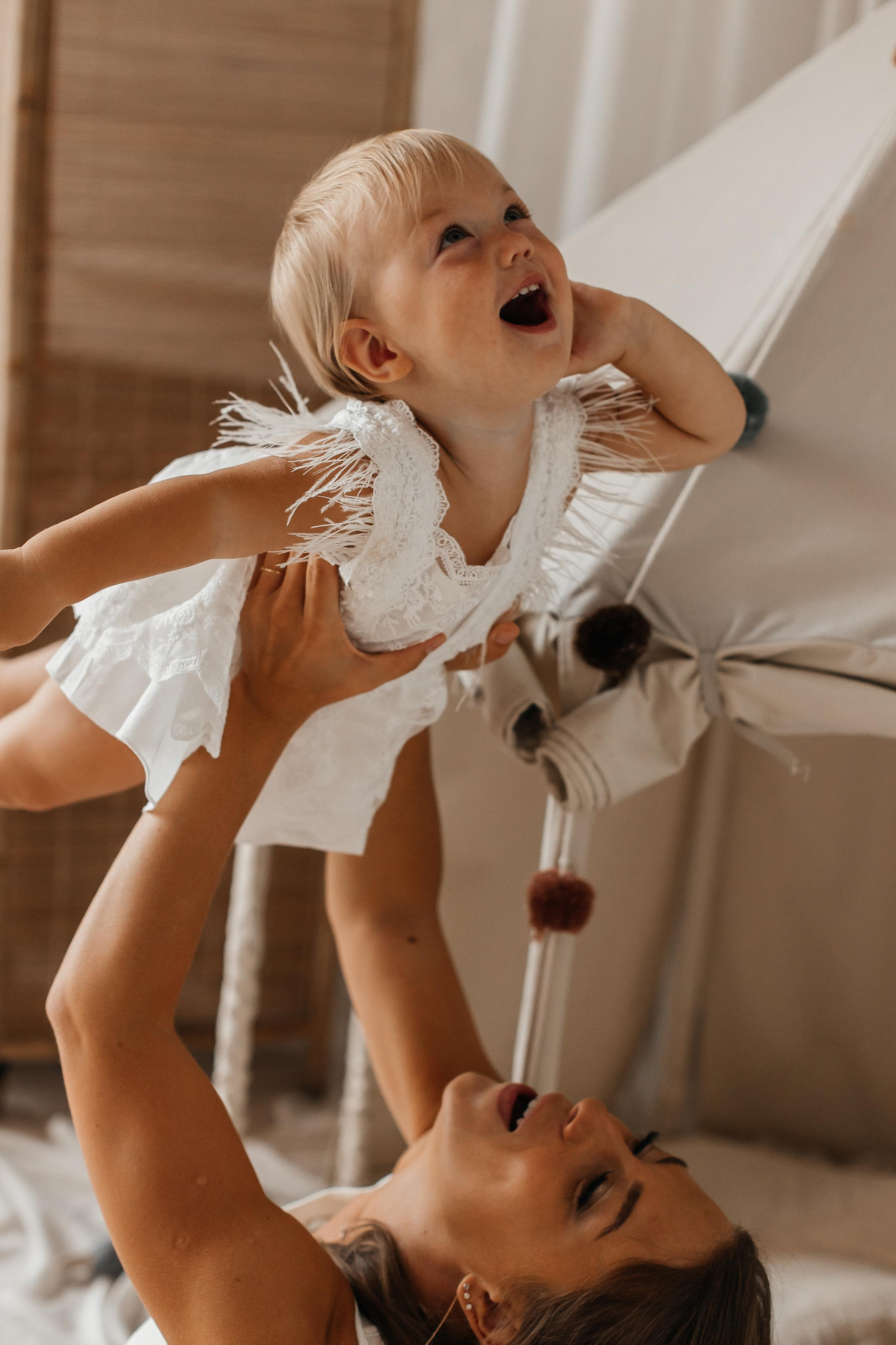 Семейная фотосессия (1 годик). Фотограф Авилова Дарья ● Тюмень● Съемка больших семей ●Архив поколений