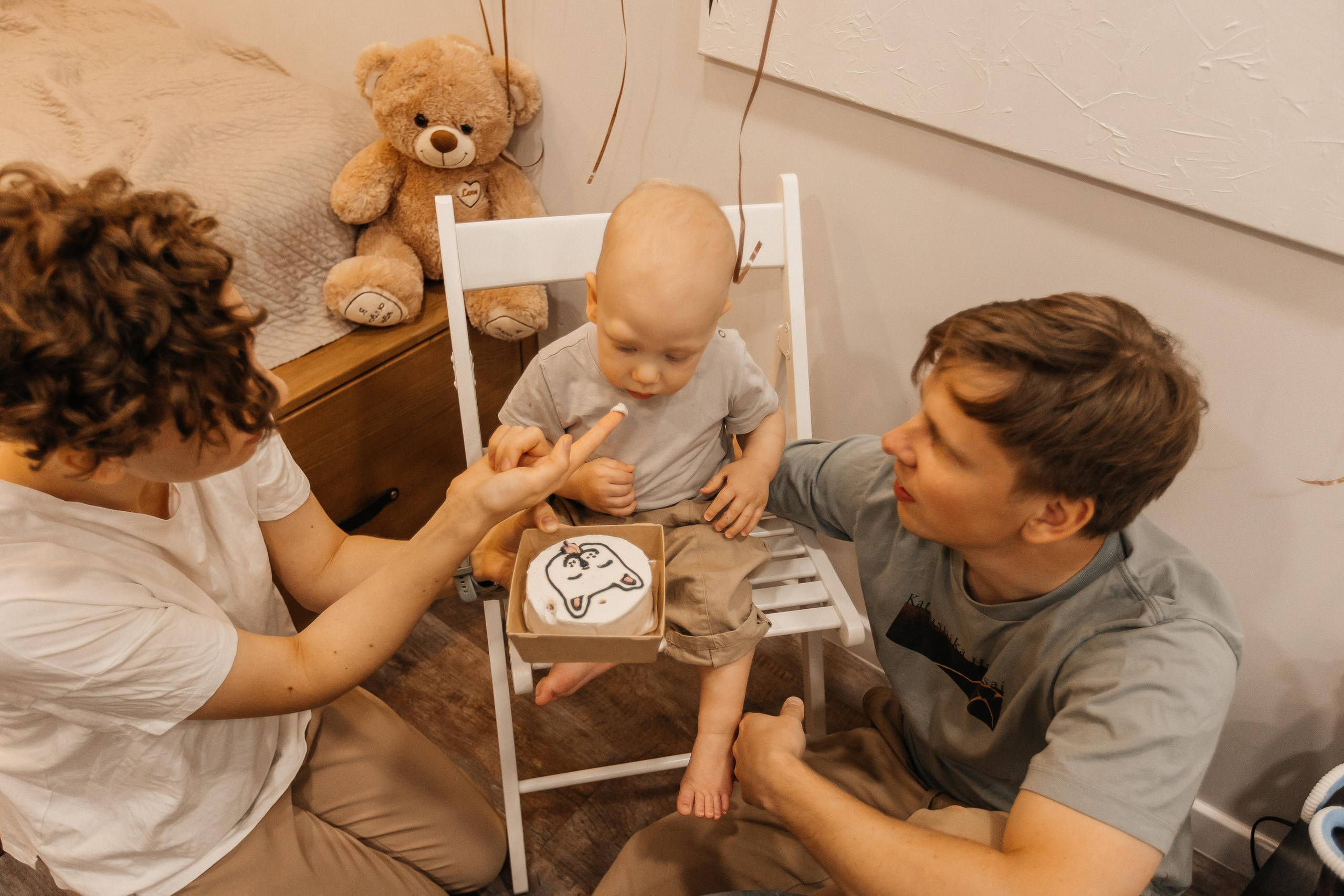 1 год дома. Фотограф Авилова Дарья ● Тюмень● Съемка больших семей ●Архив поколений