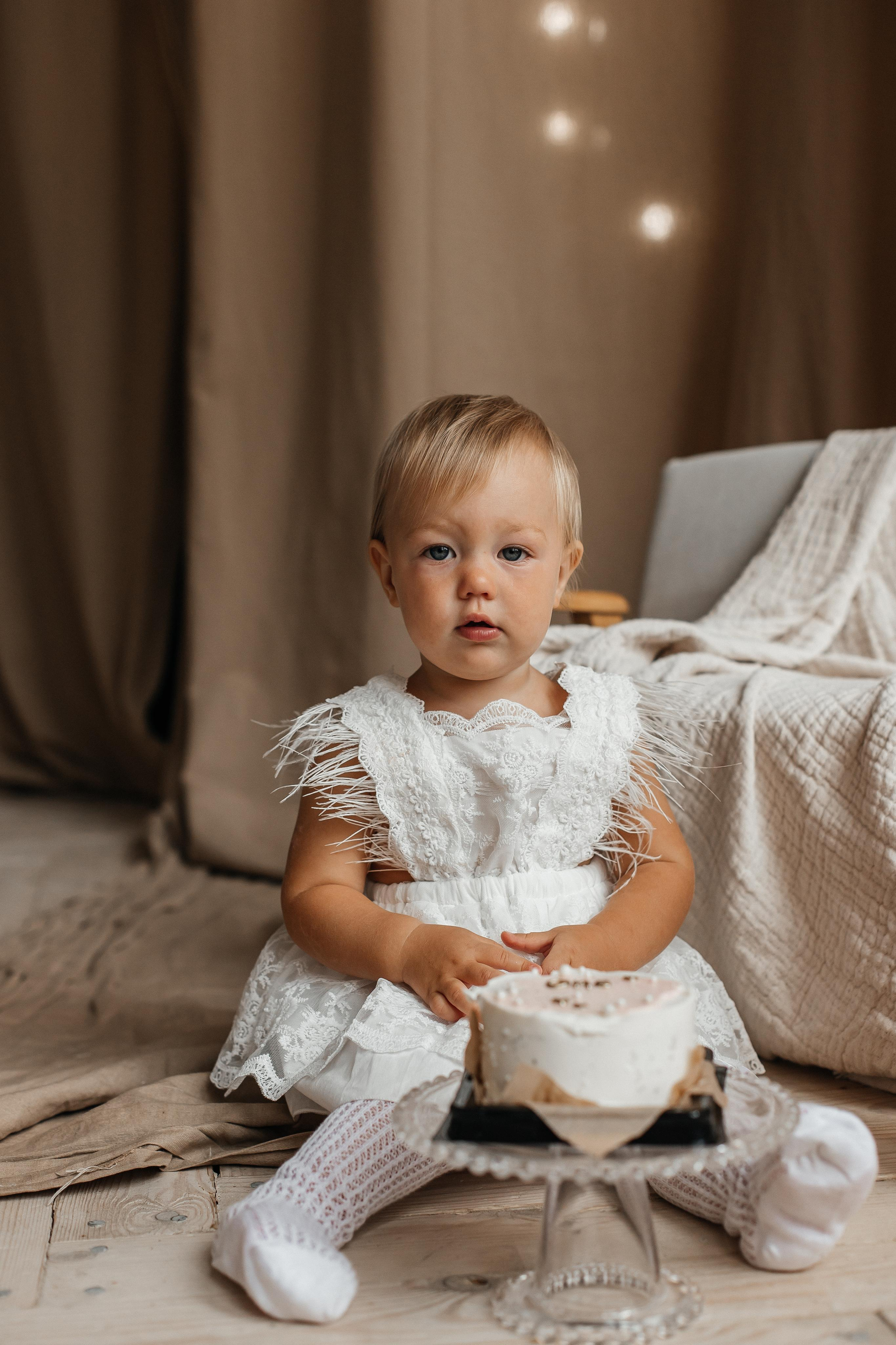 Семейная фотосессия (1 годик). Фотограф Авилова Дарья ● Тюмень● Съемка больших семей ●Архив поколений