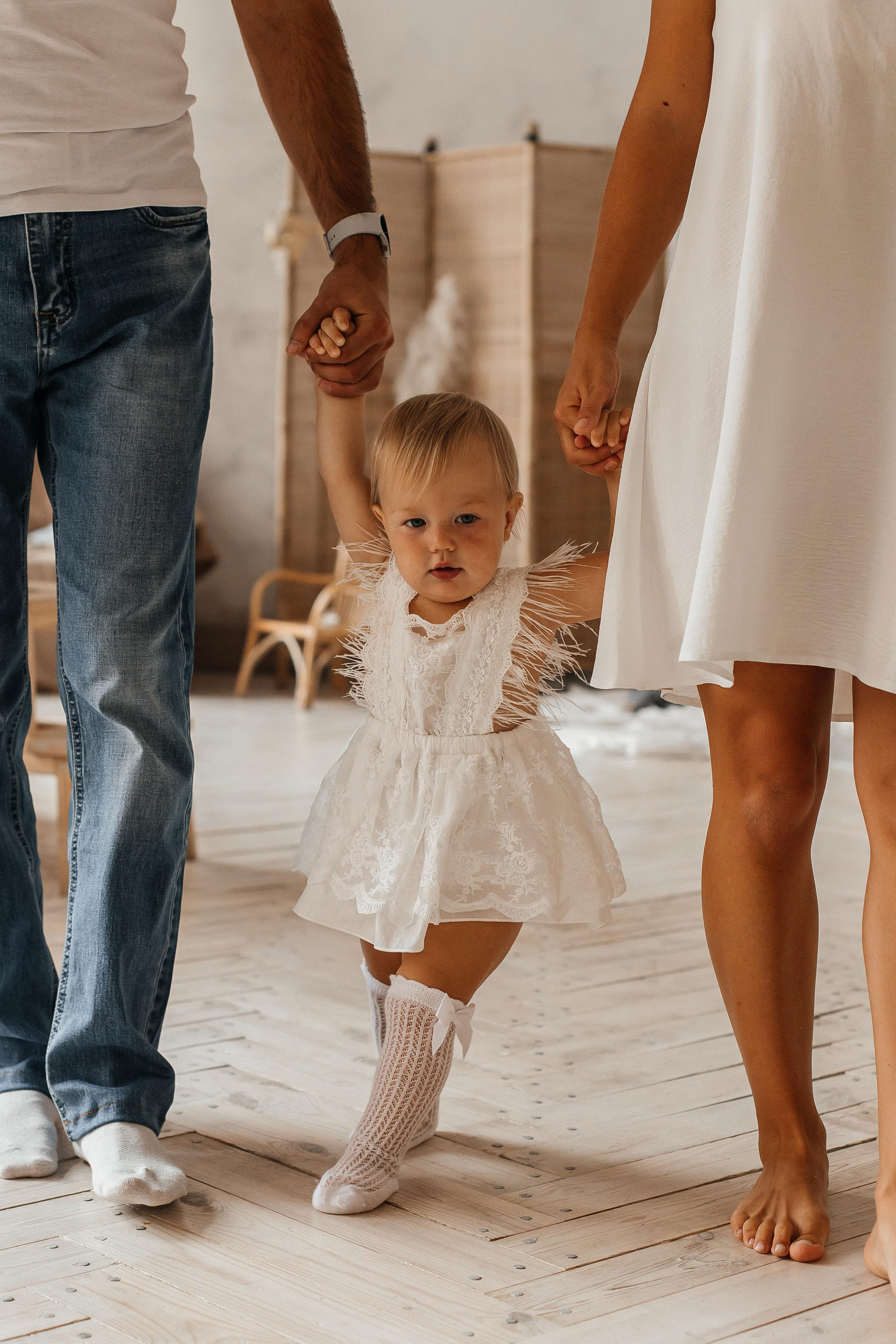 Семейная фотосессия (1 годик). Фотограф Авилова Дарья ● Тюмень● Съемка больших семей ●Архив поколений