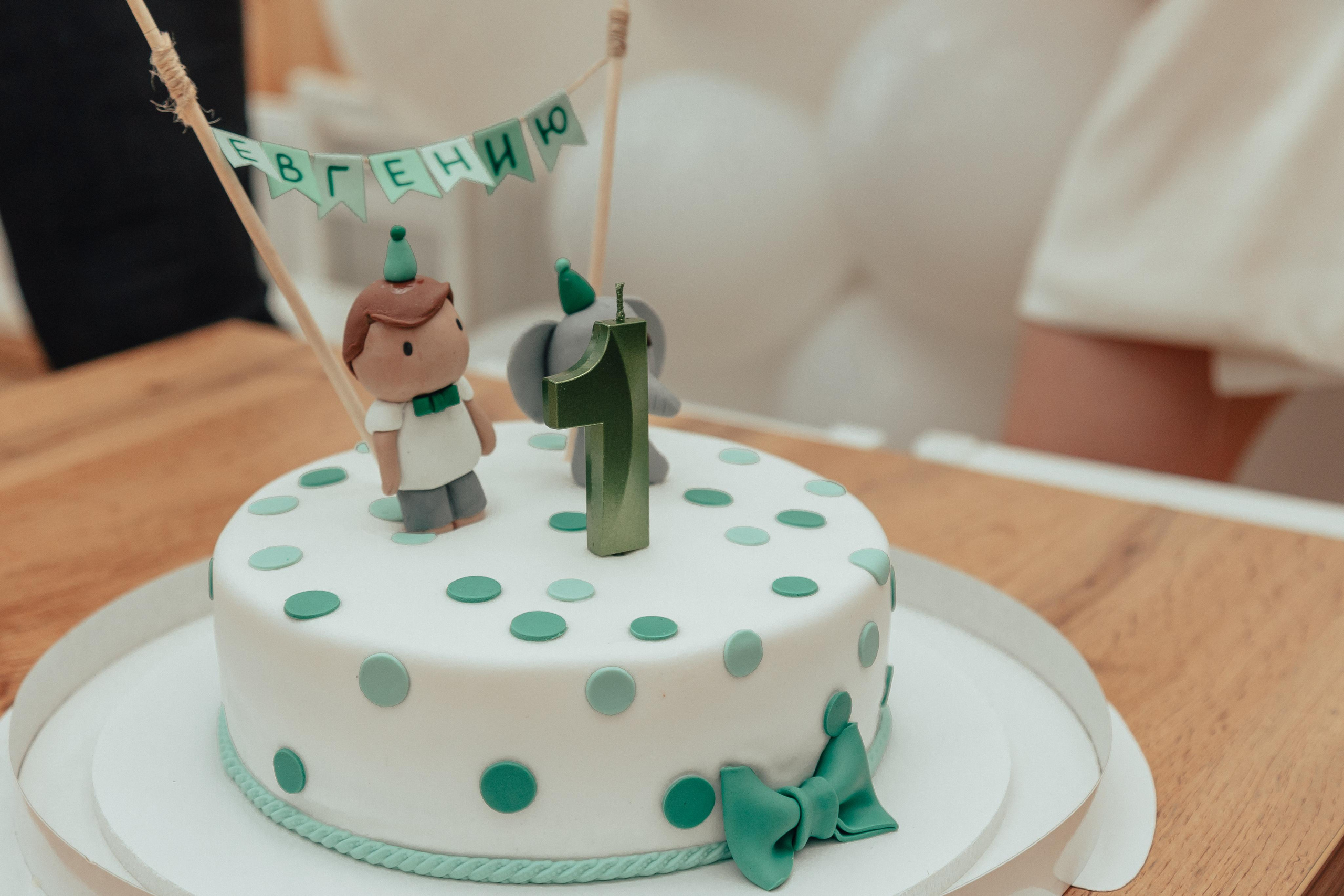 1 год в игровой. Фотограф Авилова Дарья ● Тюмень● Съемка больших семей ●Архив поколений