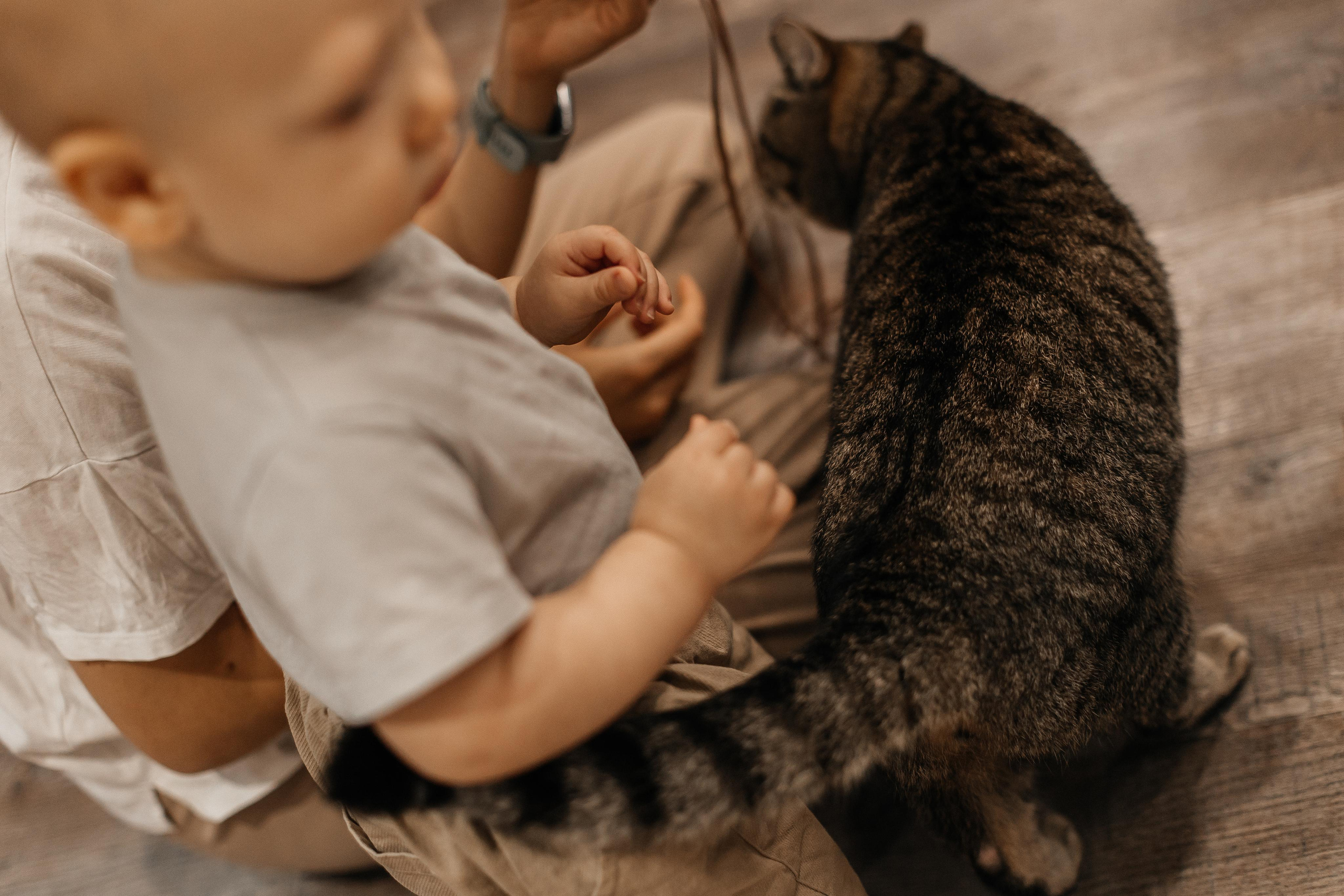 1 год дома. Фотограф Авилова Дарья ● Тюмень● Съемка больших семей ●Архив поколений