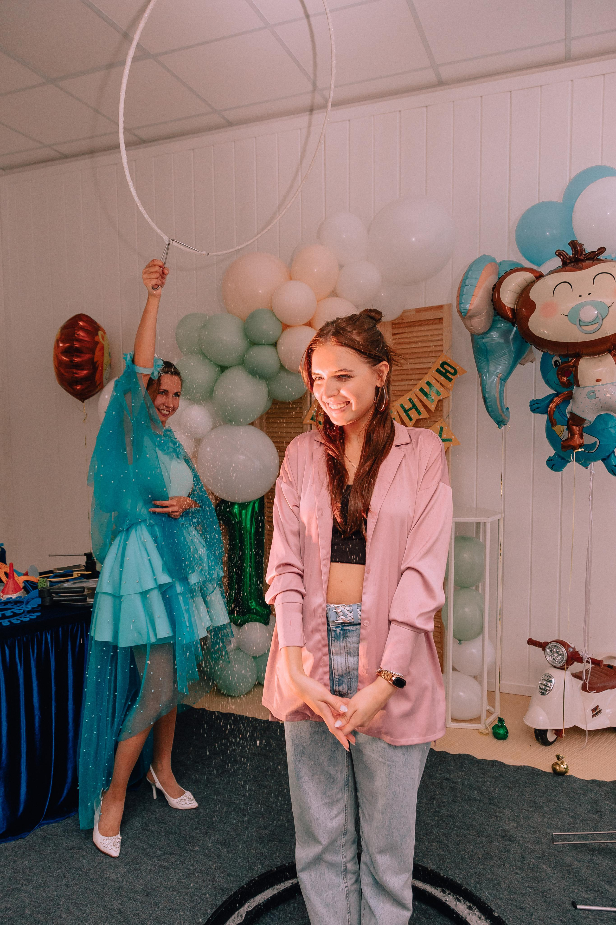 1 год в игровой. Фотограф Авилова Дарья ● Тюмень● Съемка больших семей ●Архив поколений