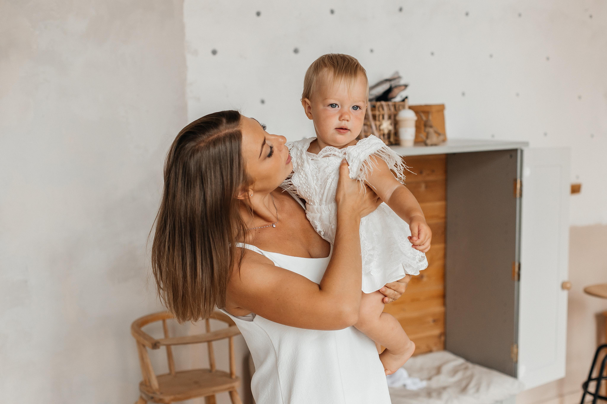 Семейная фотосессия (1 годик). Фотограф Авилова Дарья ● Тюмень● Съемка больших семей ●Архив поколений