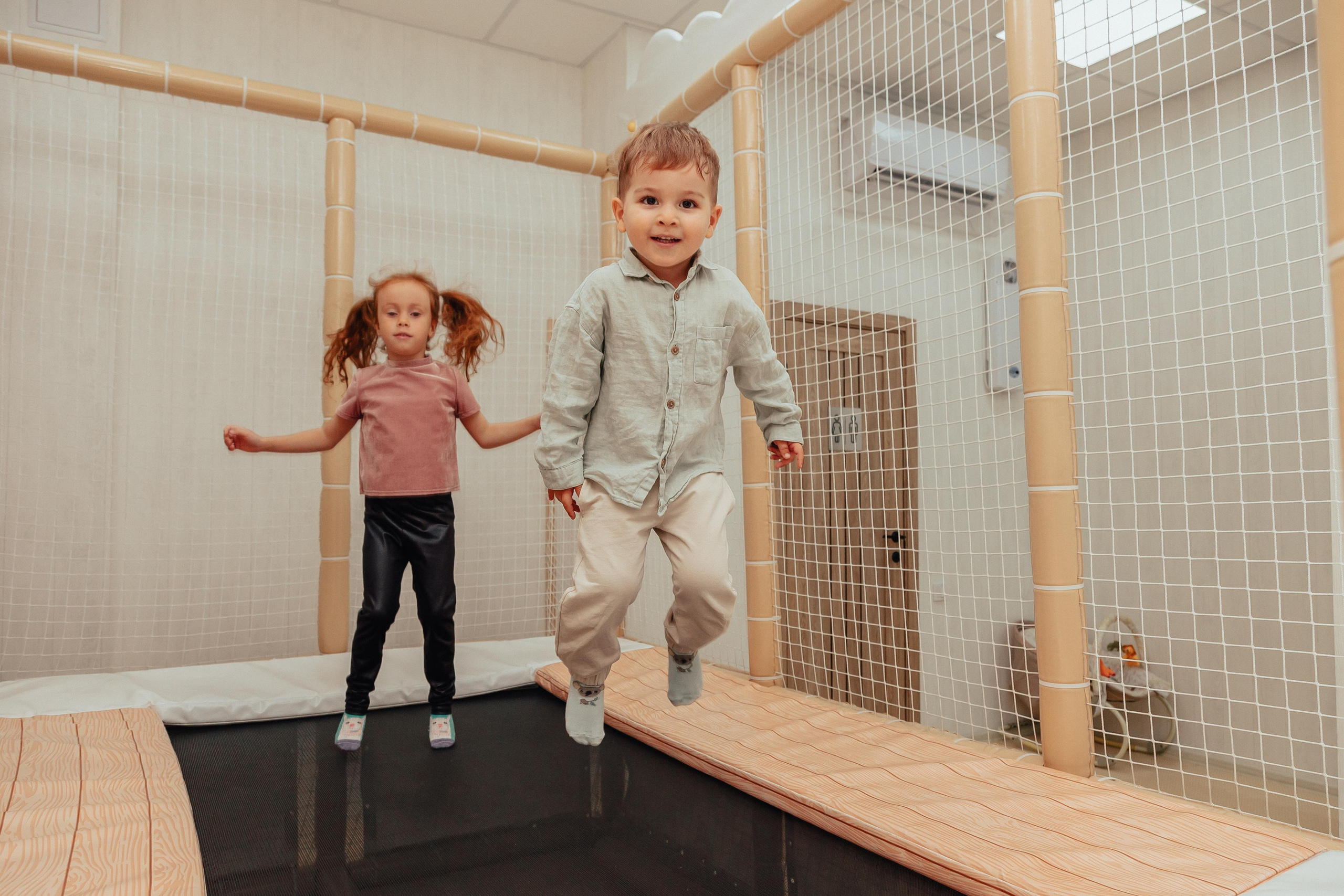 1 год в игровой. Фотограф Авилова Дарья ● Тюмень● Съемка больших семей ●Архив поколений