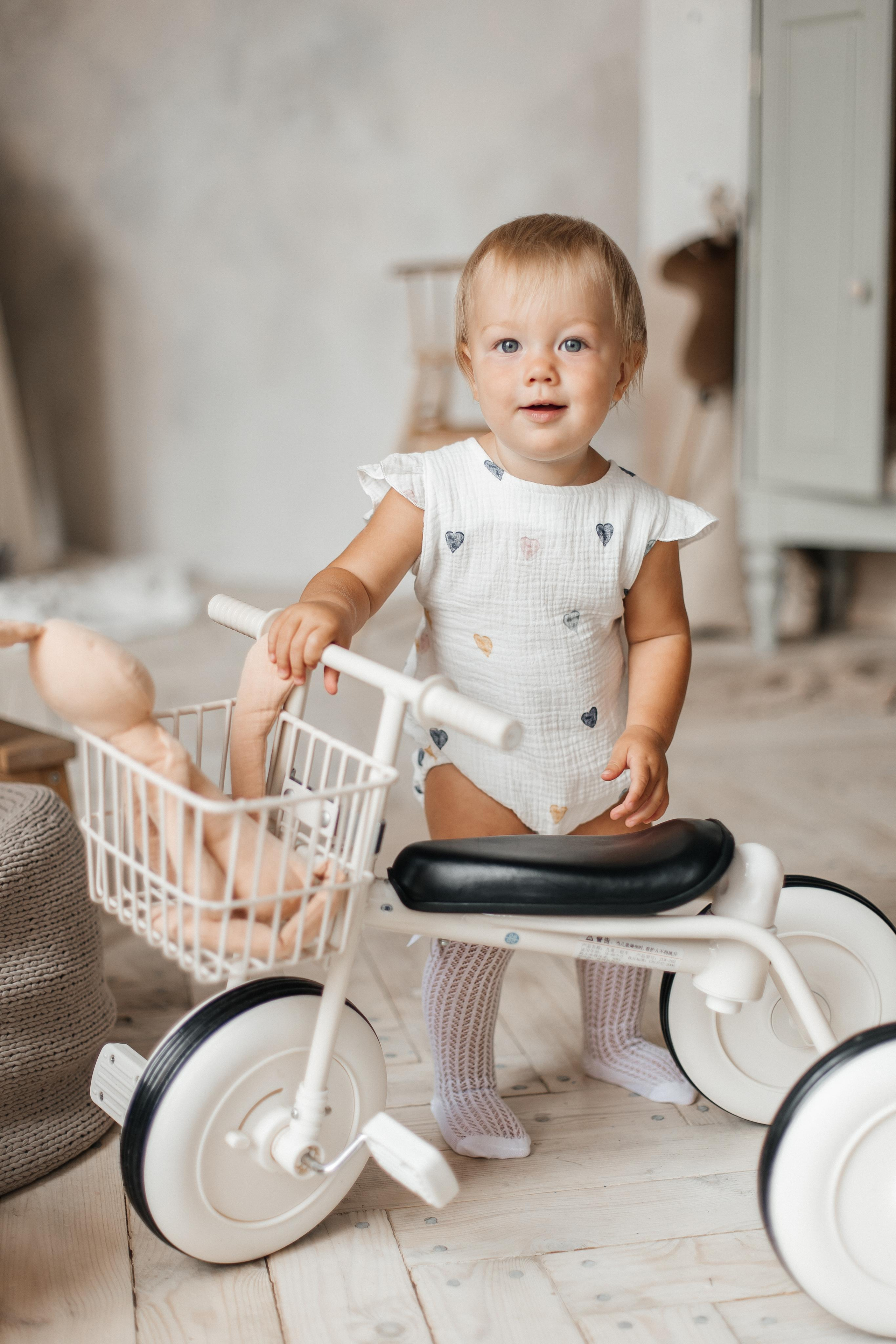 Семейная фотосессия (1 годик). Фотограф Авилова Дарья ● Тюмень● Съемка больших семей ●Архив поколений