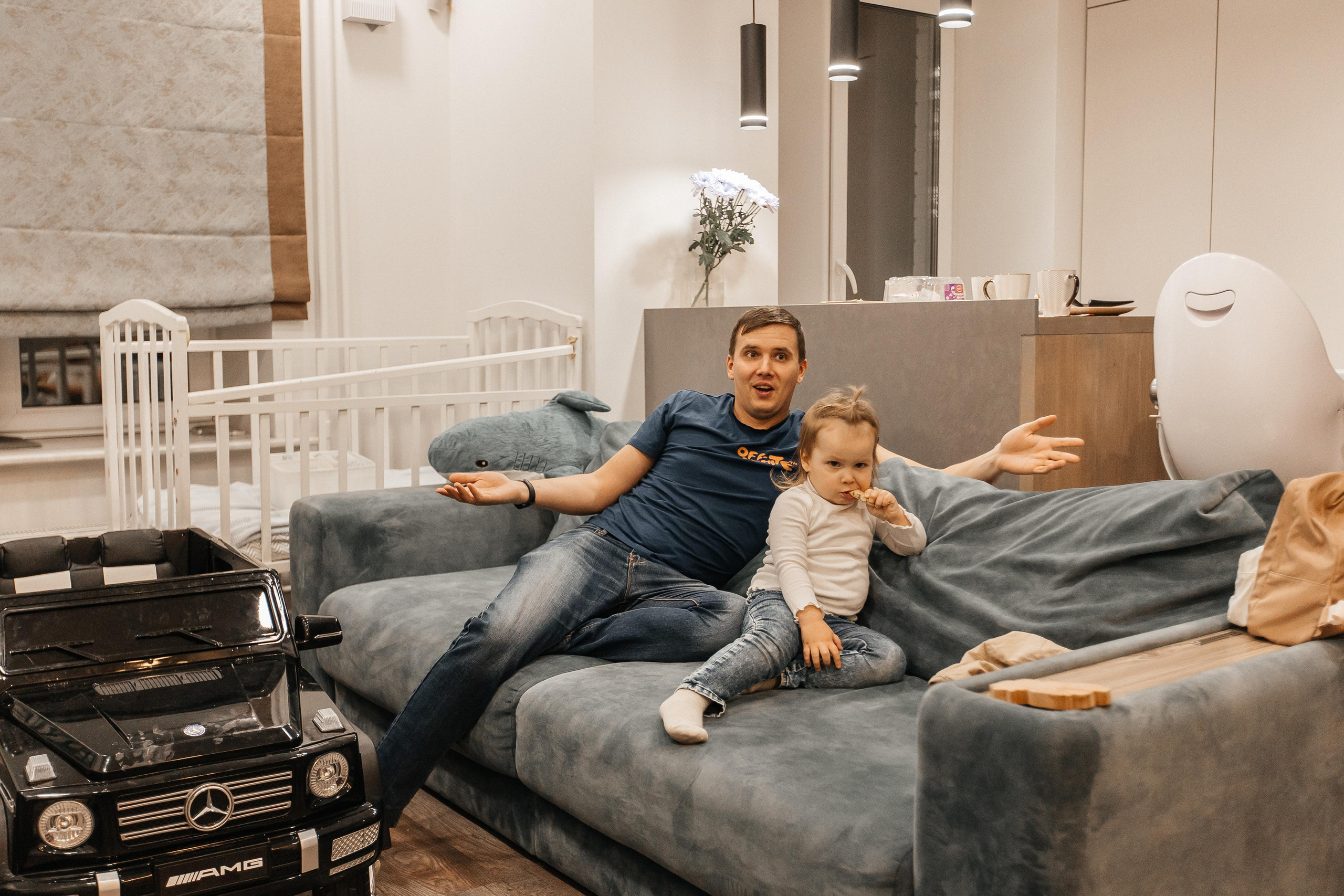 1 год дома. Фотограф Авилова Дарья ● Тюмень● Съемка больших семей ●Архив поколений