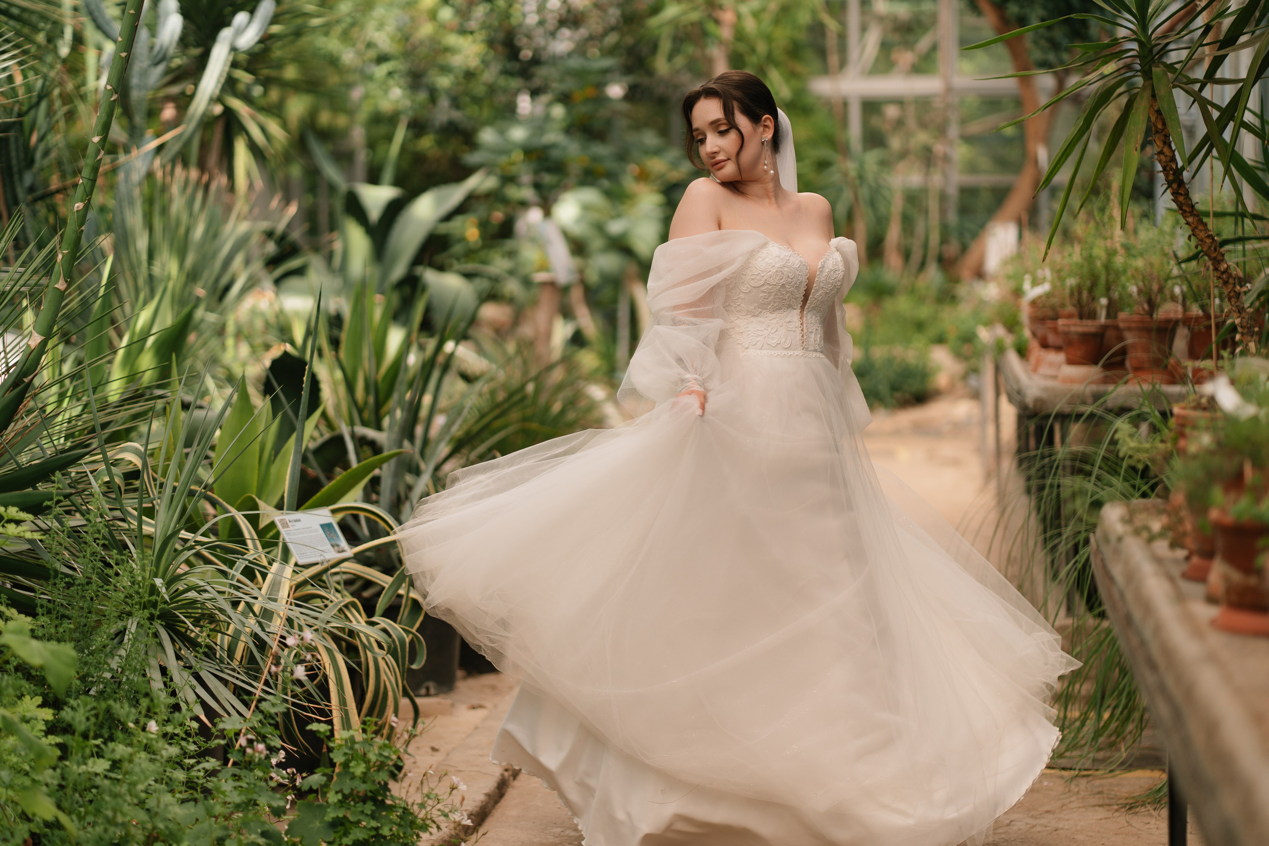 Свадебная фотосессия в оранжерее, Москва. Свадебный фотограф в Москве Анна Полушина