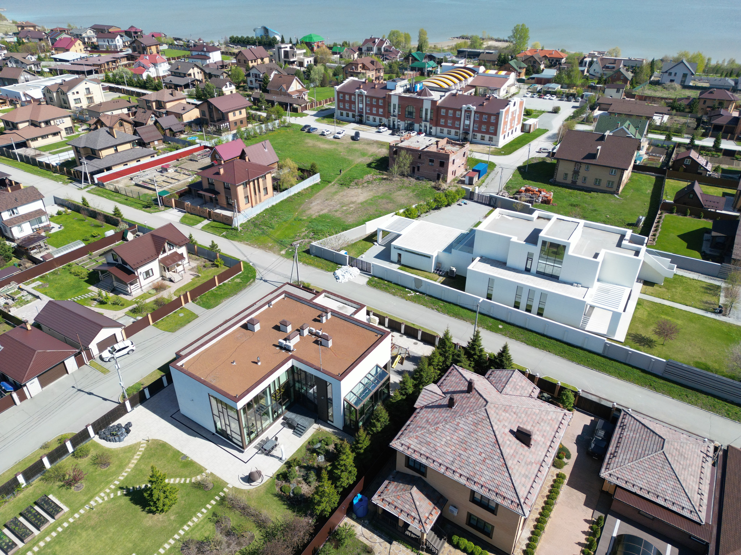 Кровля-2. Mintonov's Film Studio