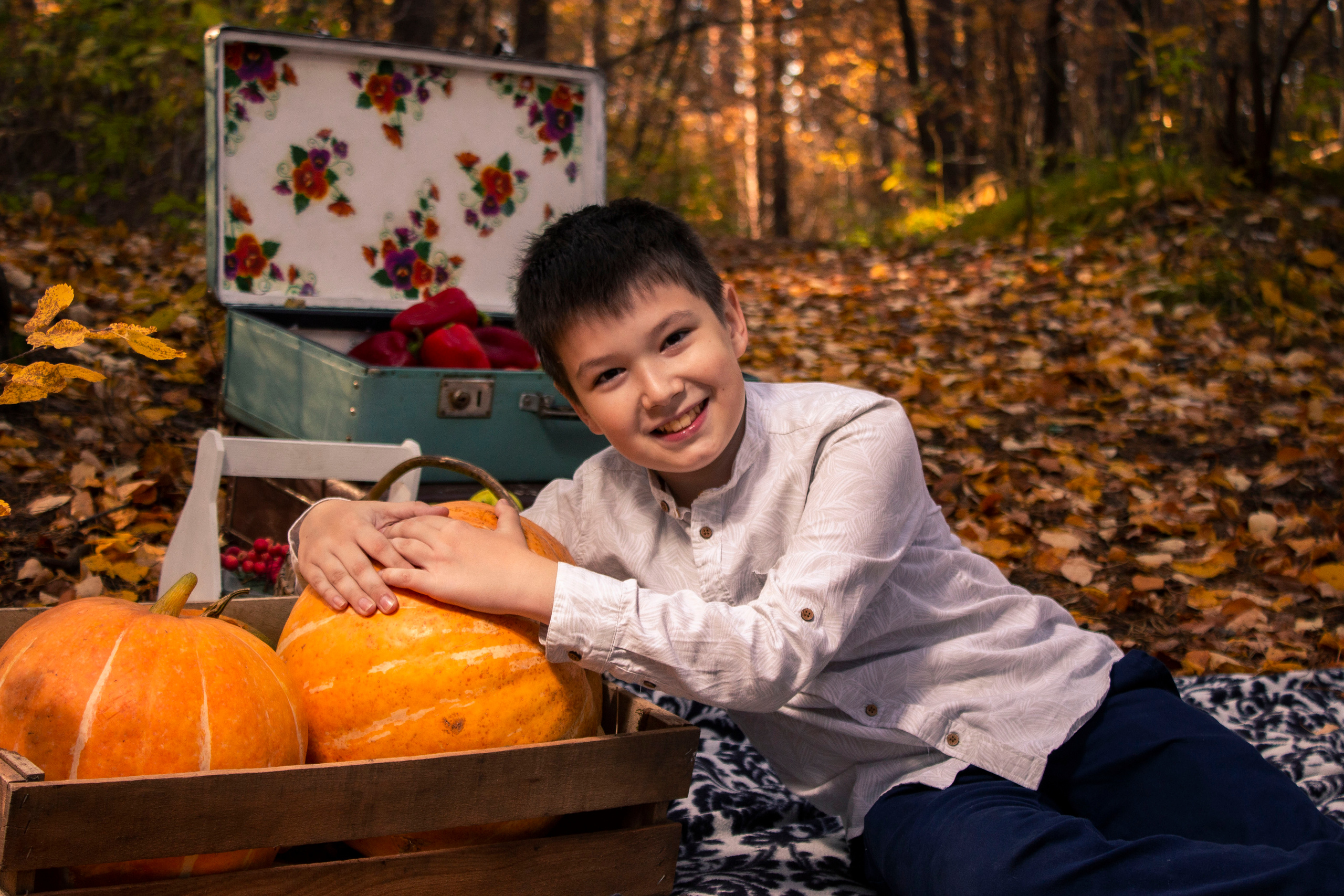 Примеры фото. Выпускные альбомы в Екатеринбурге/ Арамиль/ Сысерть по низким ценам