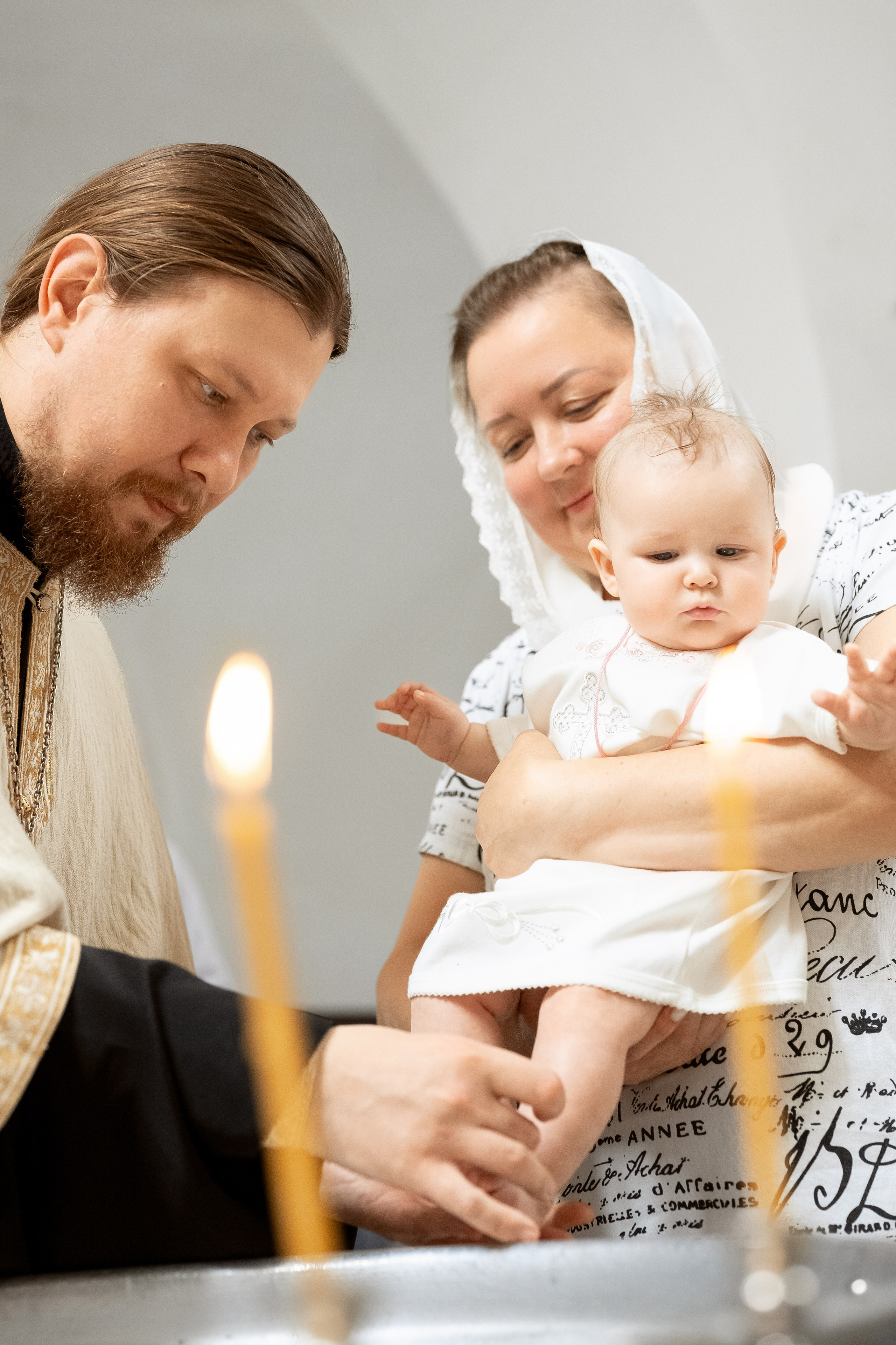 Крещение в храме Архангела Михаила. Церковный фотограф на Таинство Крещения и Венчания в Оренбурге и Оренбургской области Екатерина Белкина