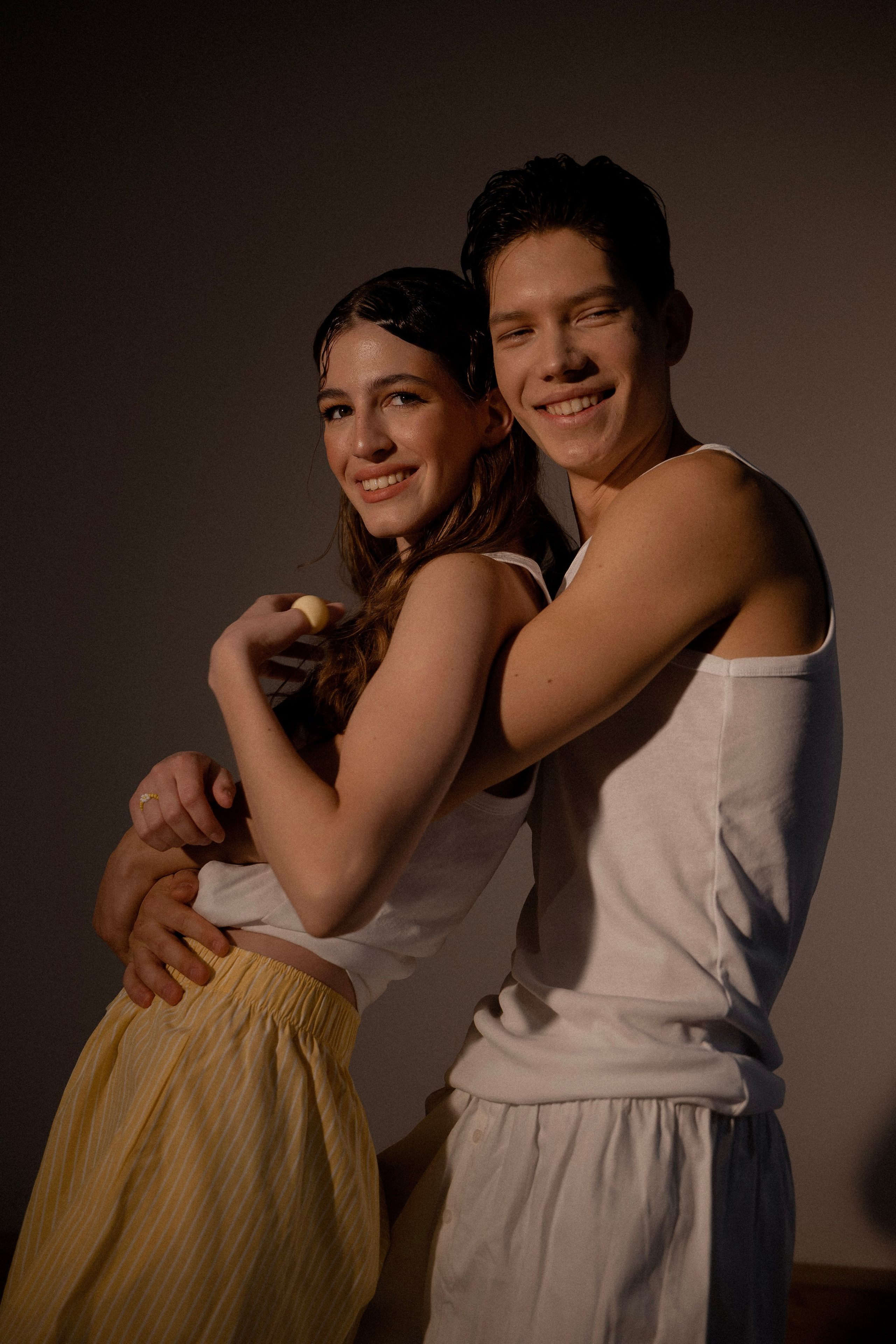 YELLOW. Кто мы?