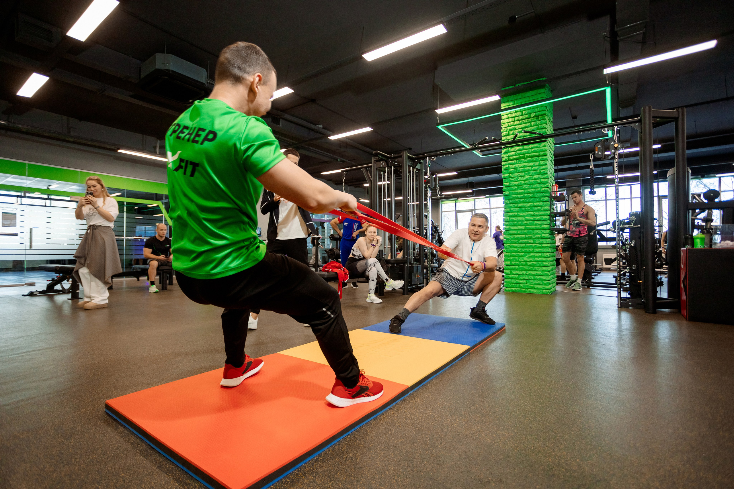 РЕПОРТАЖ: ФИТНЕСС-КЛУБ X-FIT. Профессиональный фотограф в Ижевске Леша Петров