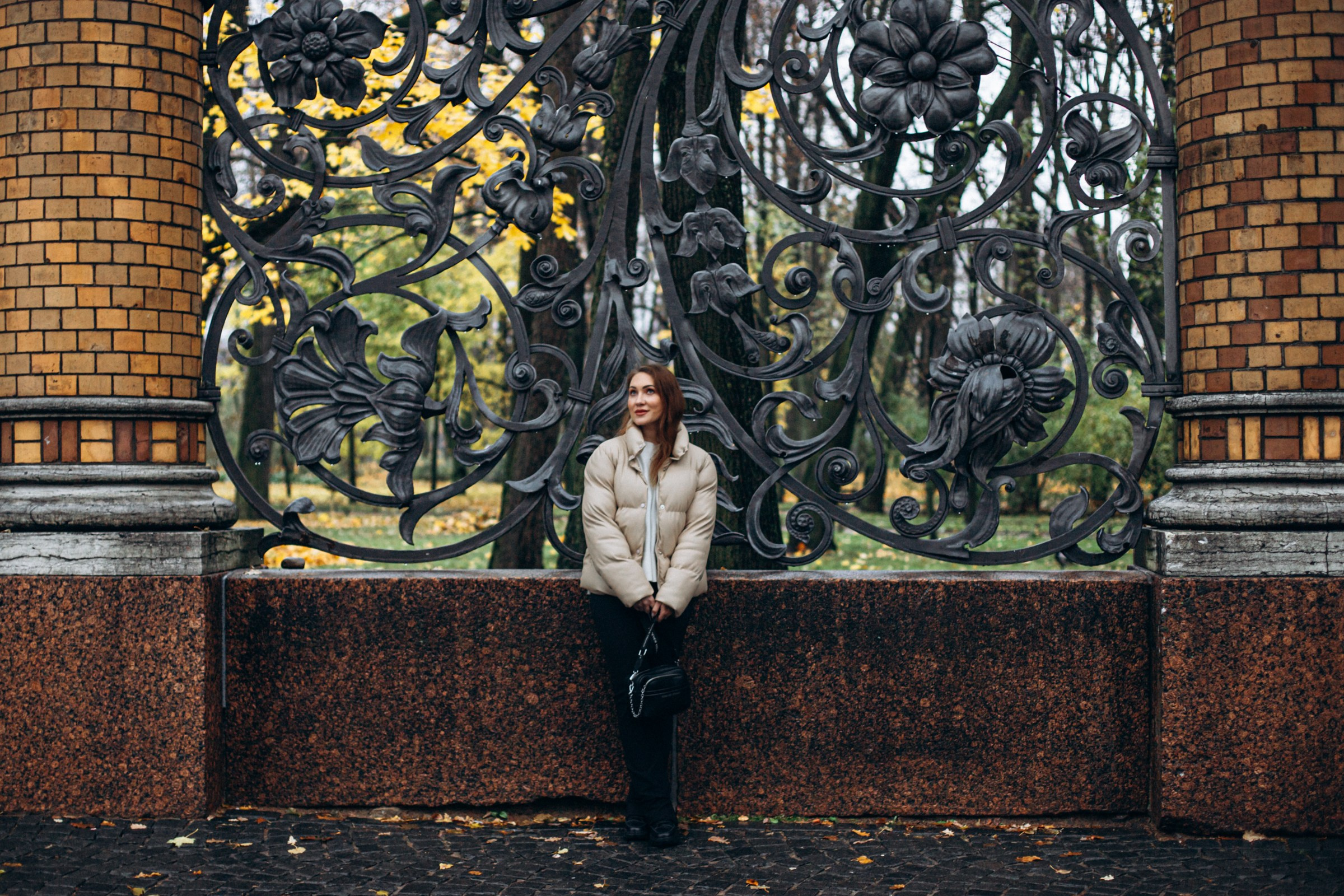 Оксана в ноябре. Фотопрогулка в Петербурге. Индивидуальный и семейный фотограф в Санкт-Петербурге