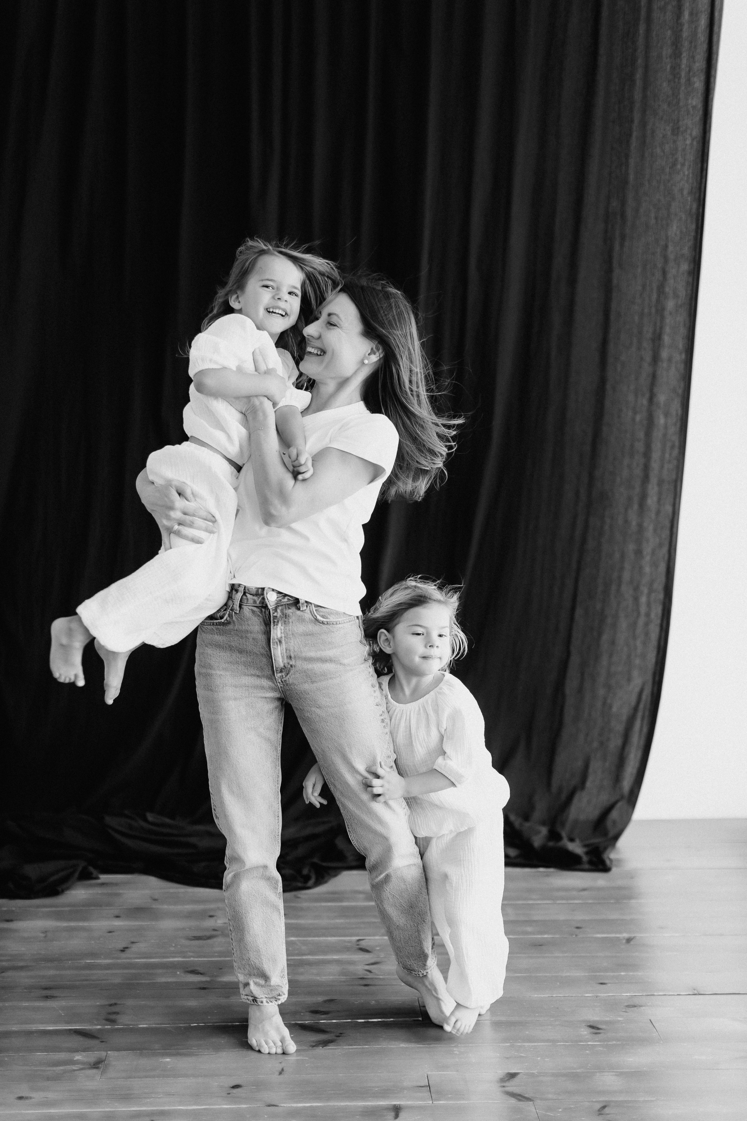 Мама и девочки. Евгения Пелипас