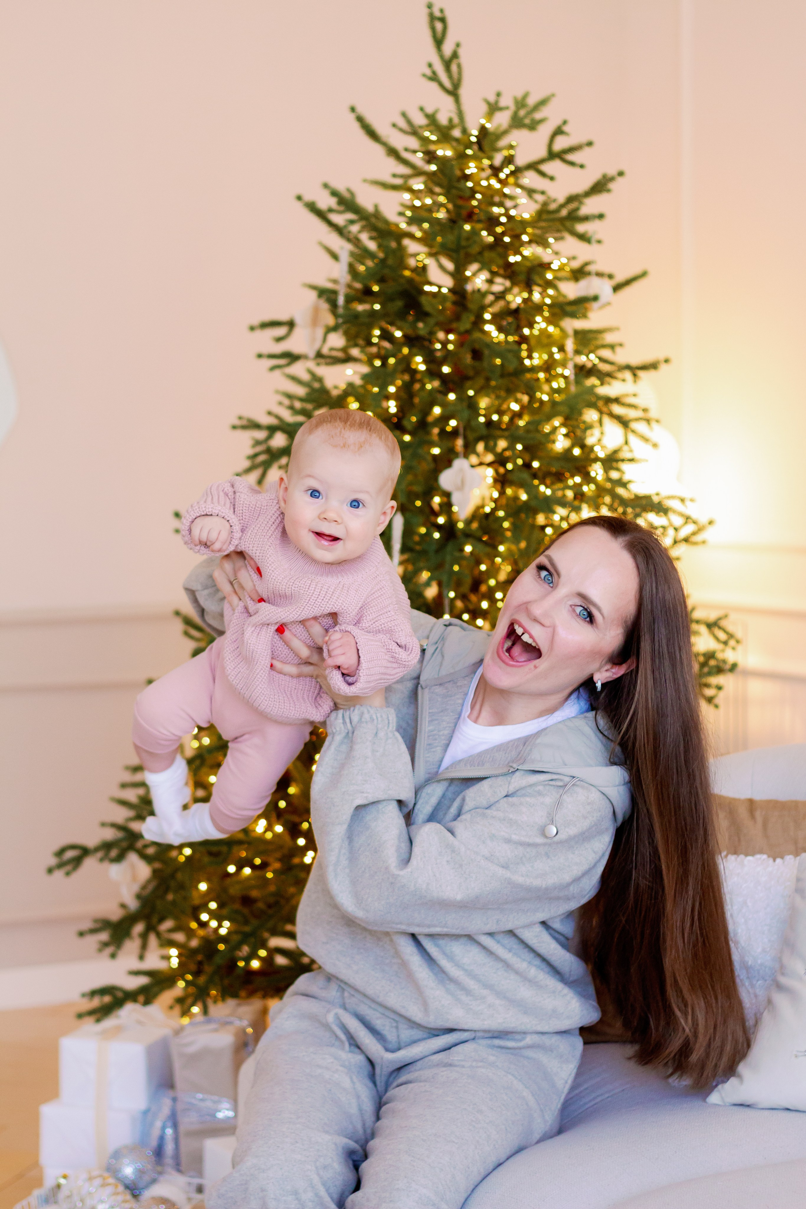 Новогодняя семейная фотосессия с малышом, Екатеринбург. Фотограф в Екатеринбурге Пойгина Елена