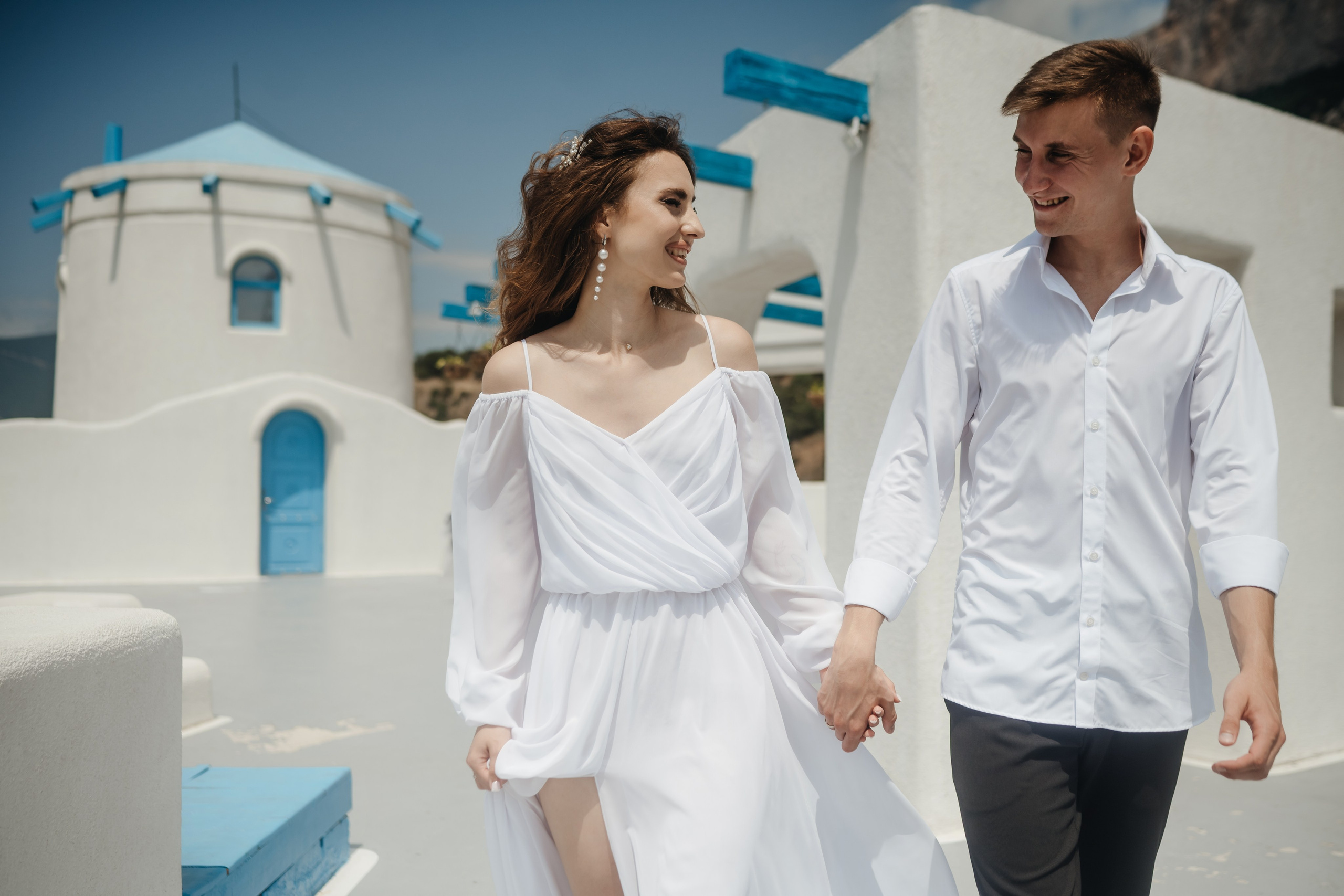 Свадебная фотосъемка в старинном отеле в Крымском Санторини. Свадебный и семейный фотограф и видеограф, Крым, Москва, Санкт -Петербург