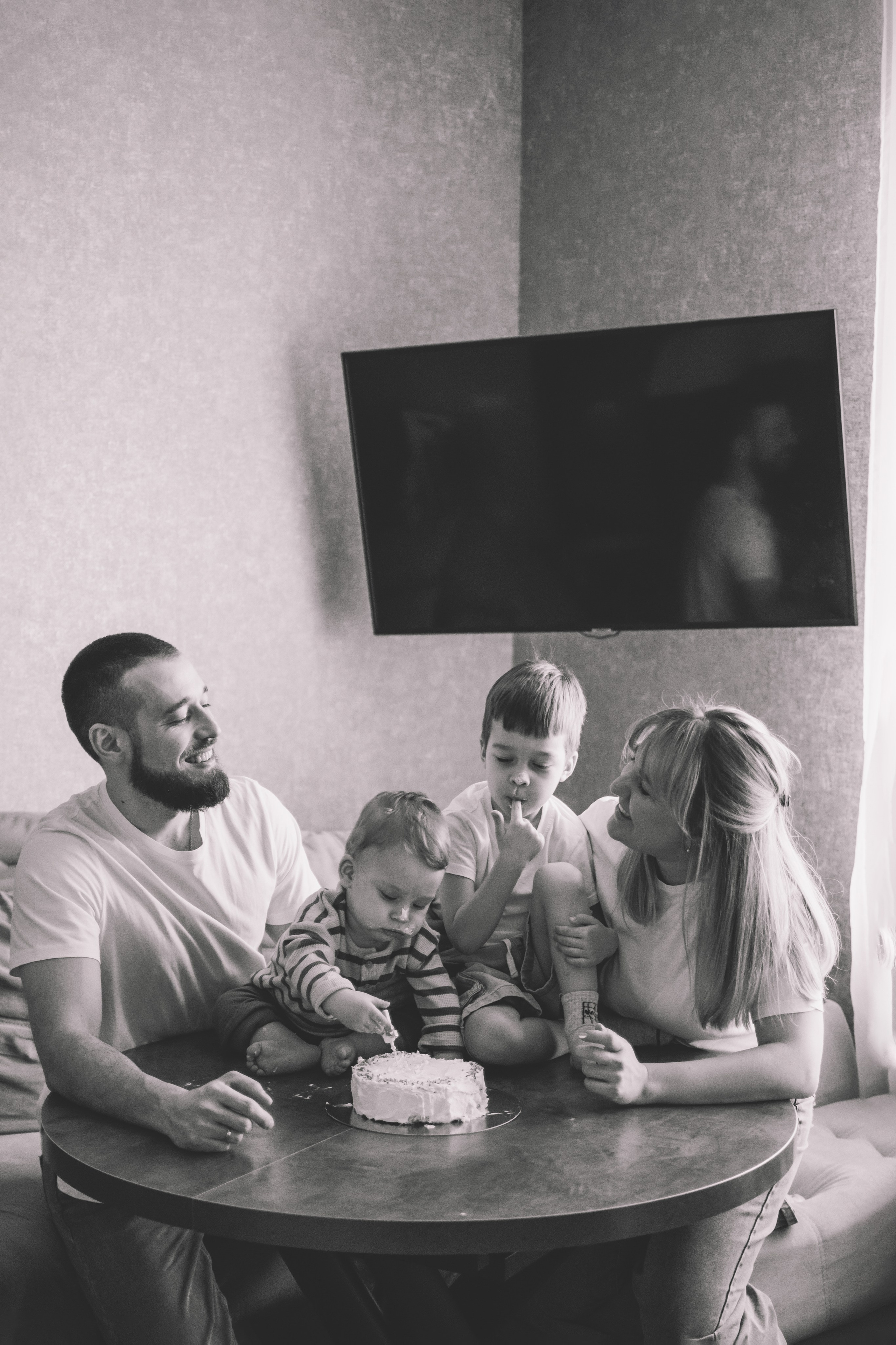 Годовасие в кругу семьи. Семейный и свадебный фотограф Губкинский и Ставрополь