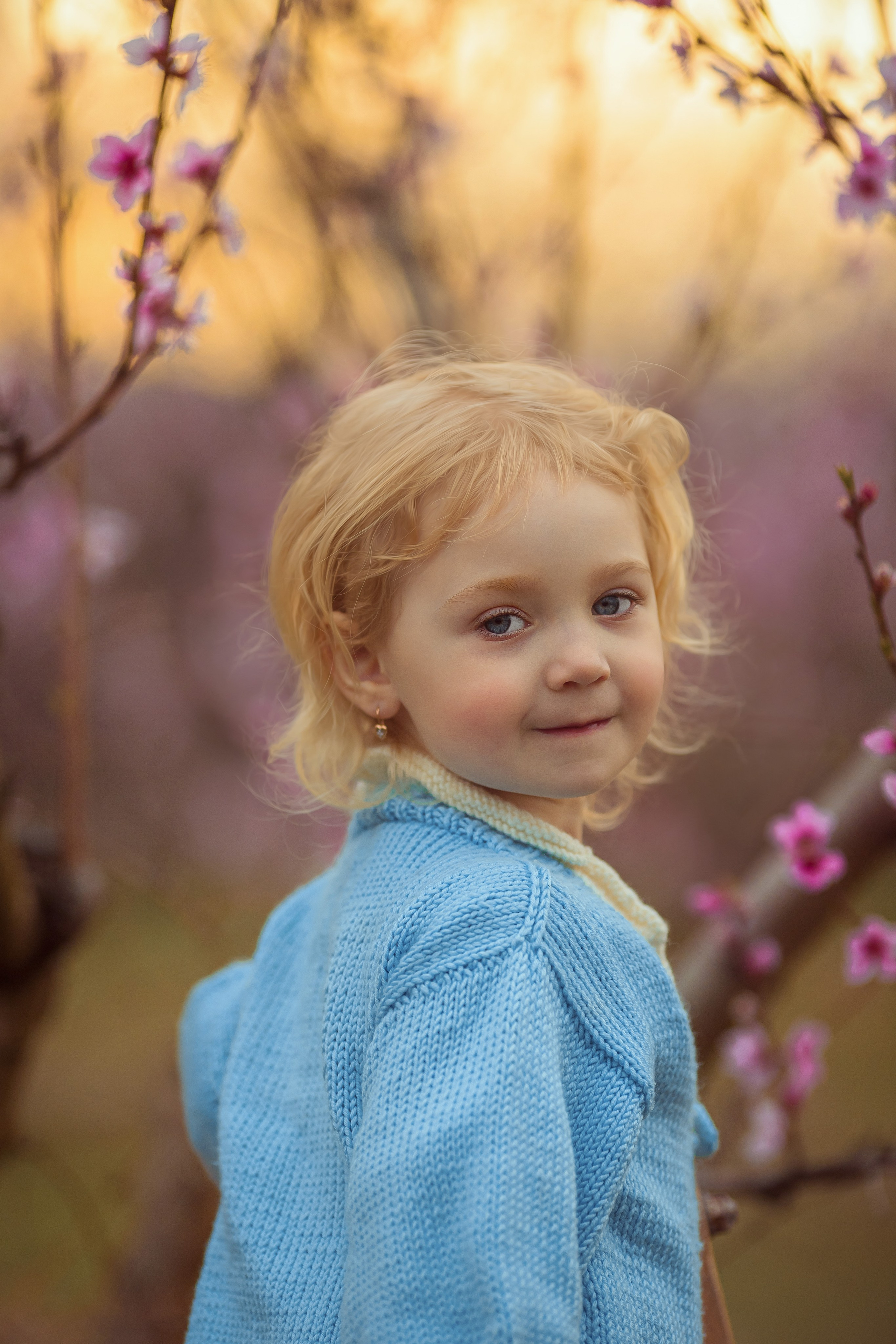 Цветущие персики 2025 г. Семейный и детский фотограф в Крыму Екатерина Швец