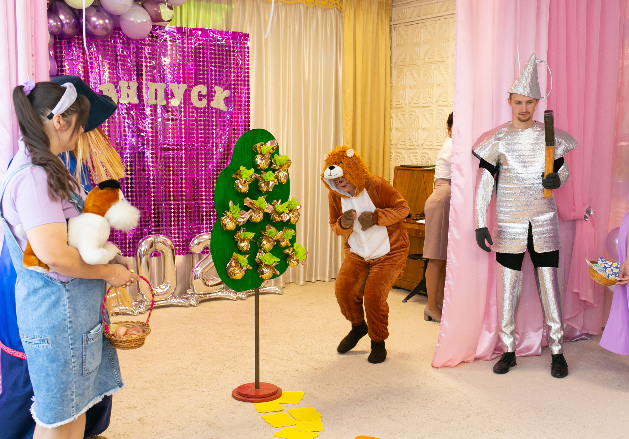 Выпускные и Утренники. Фотограф новорожденных и семейный фотограф НСО г. Бердск Марина Львова