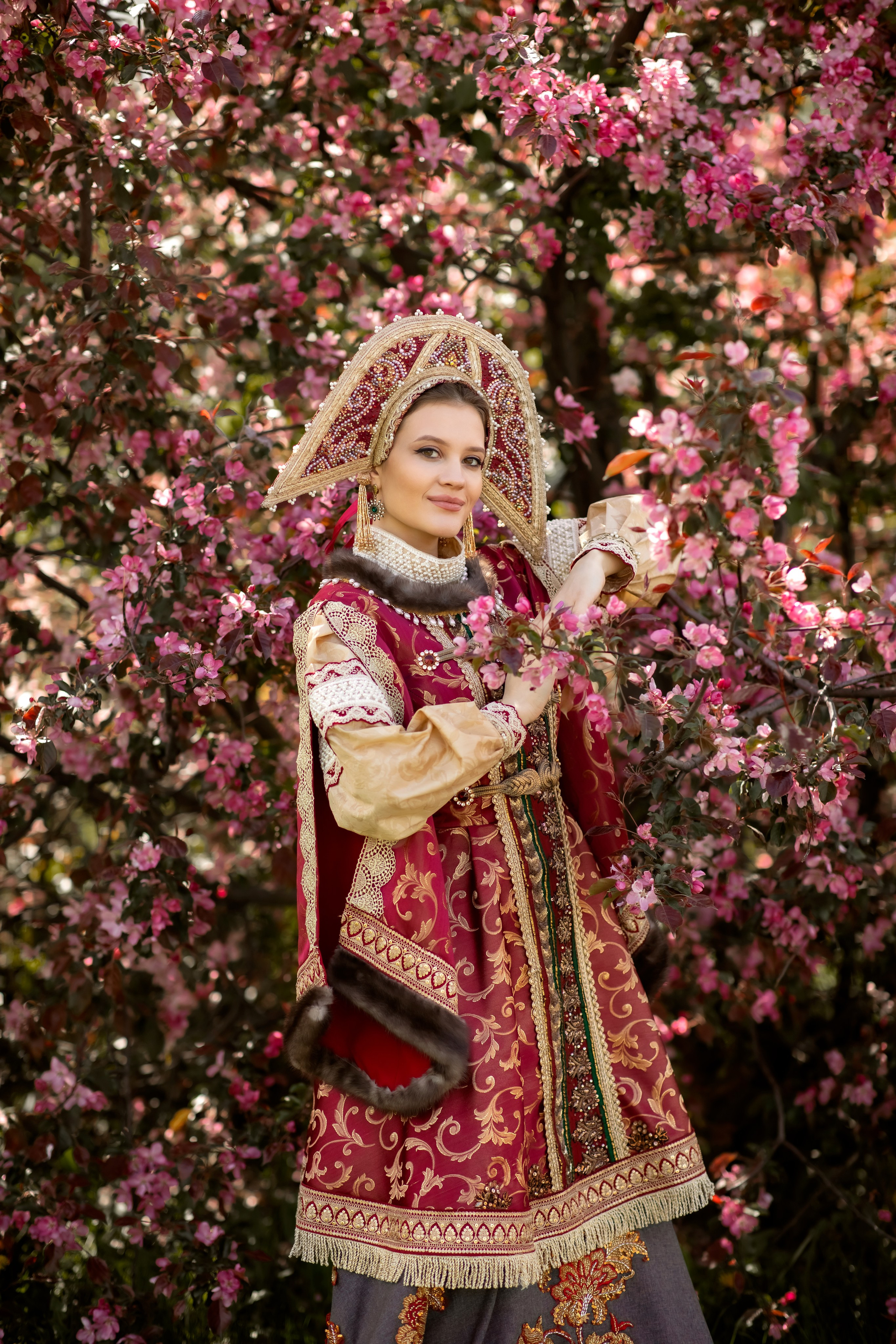 A7. Дизайнер костюмов и украшений, фотограф