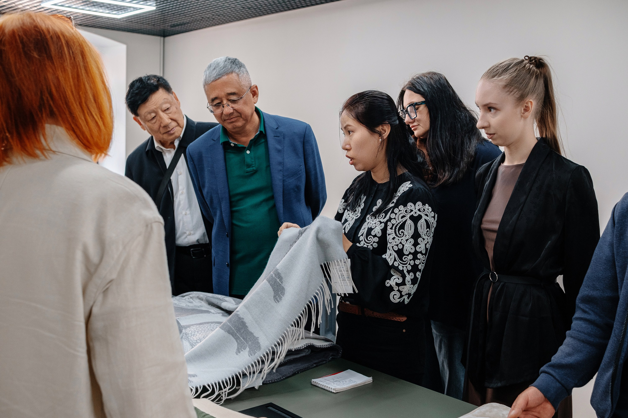 Делегация Китая в Ивановской текстильной компании