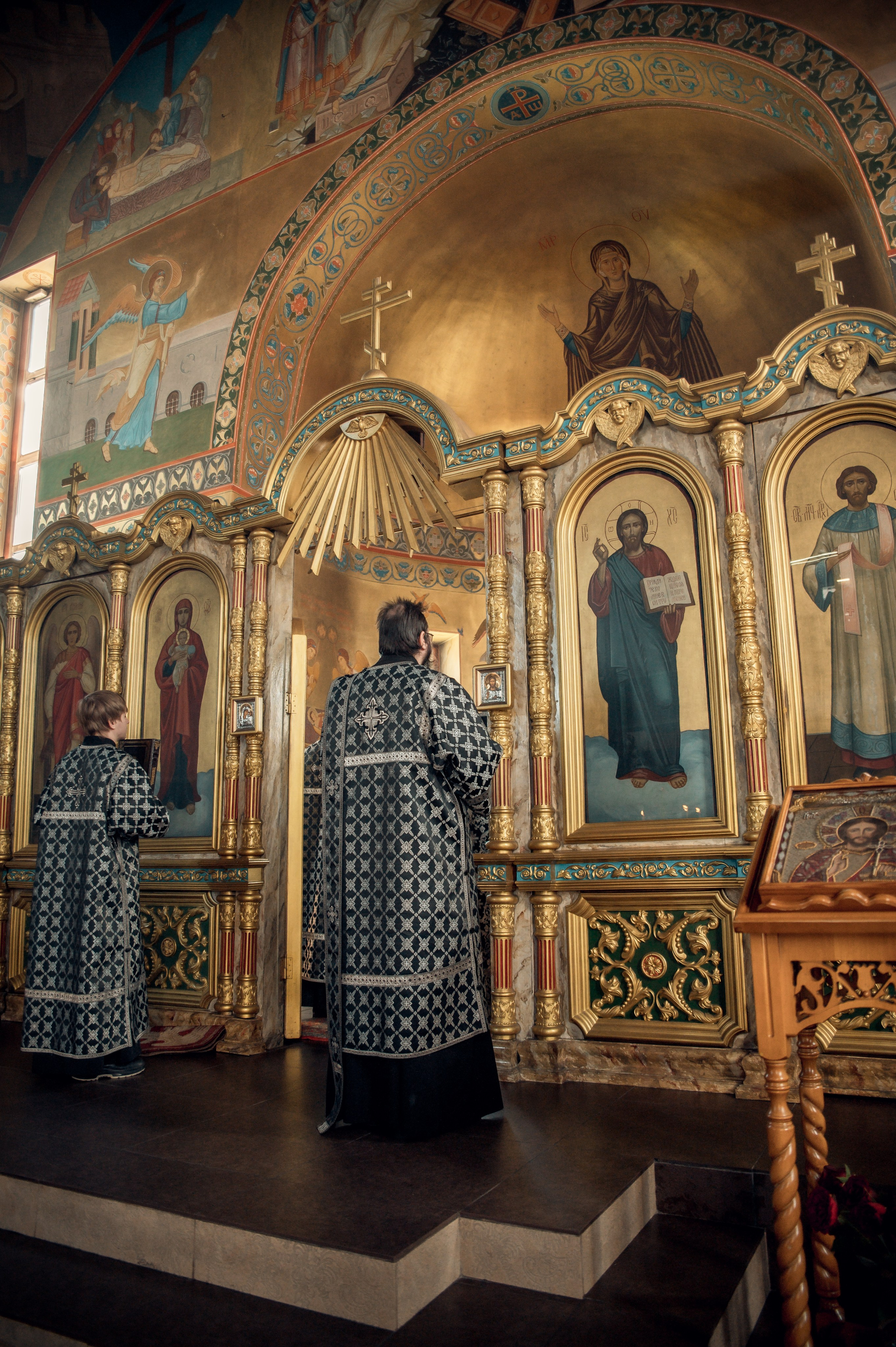 Преждеосвящение Даров. Храм Серафима Саровского. Церковный, семейный и репортажный фотограф Волгоград, Волжский