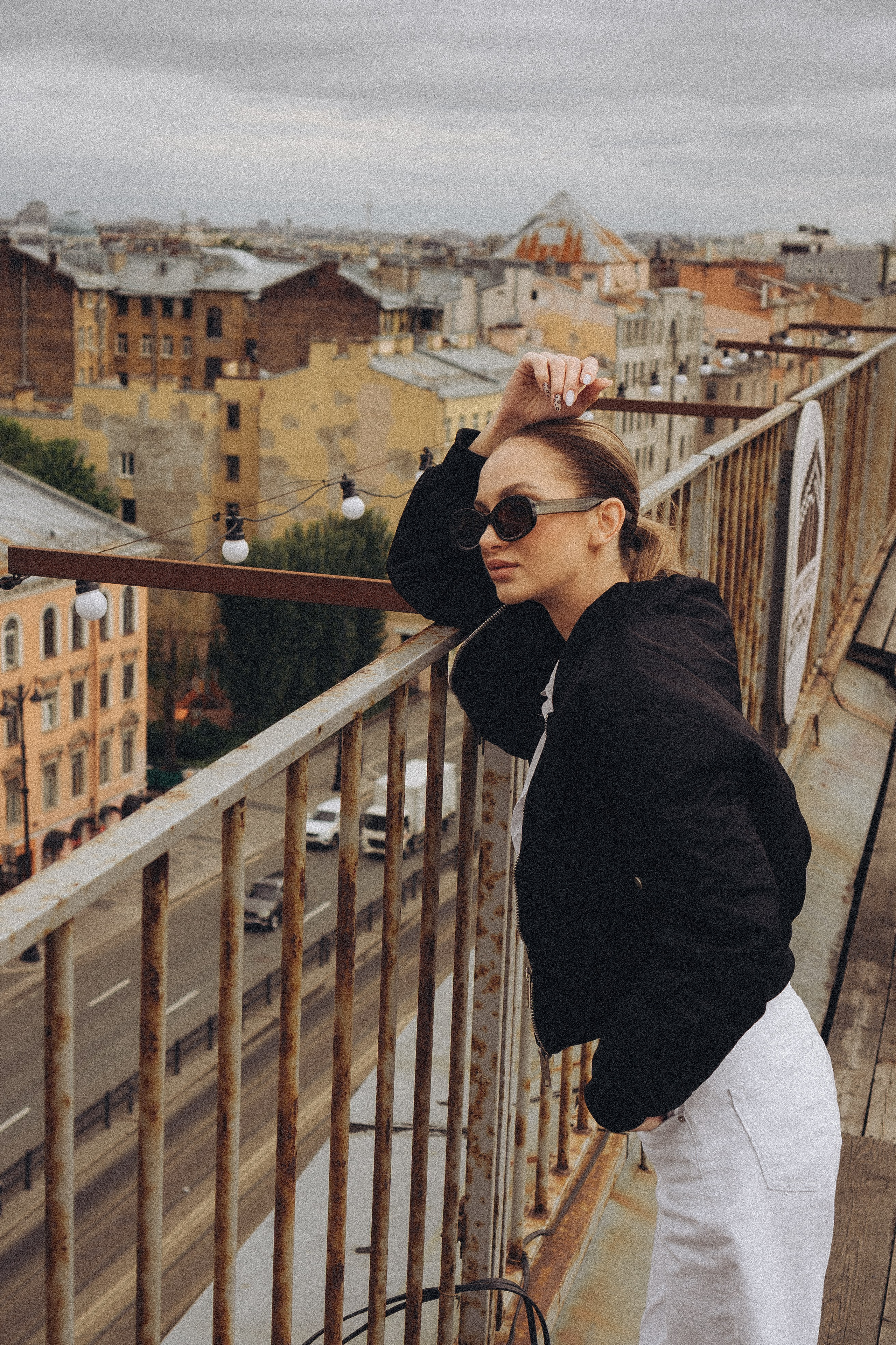 МЫ ГУЛЯЛИ ПРО КРЫШАМ ПИТЕРА. Профессиональный фотограф, Санкт-Петербург — Виктория Богомолова