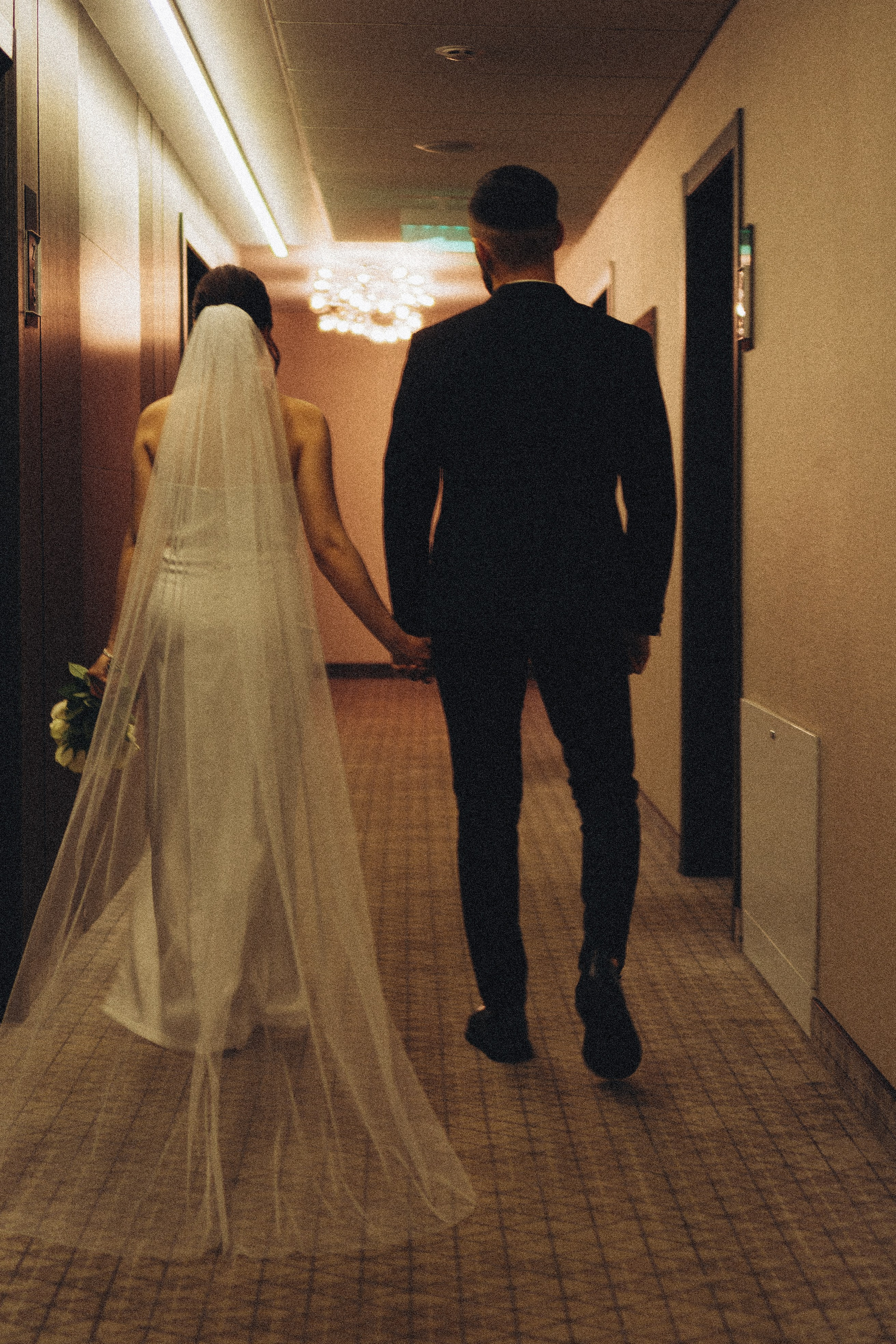 СВАДЕБНАЯ СЬЕМКА СБОРОВ ЖЕНИХА И НЕВЕСТЫ В ОТЕЛЕ И ТАКЖЕ ФОТОСЕССИИЯ В ОТЕЛЕЕ МЕГАПОЛИС БРЯНСК. Профессиональный фотограф, Санкт-Петербург — Виктория Богомолова