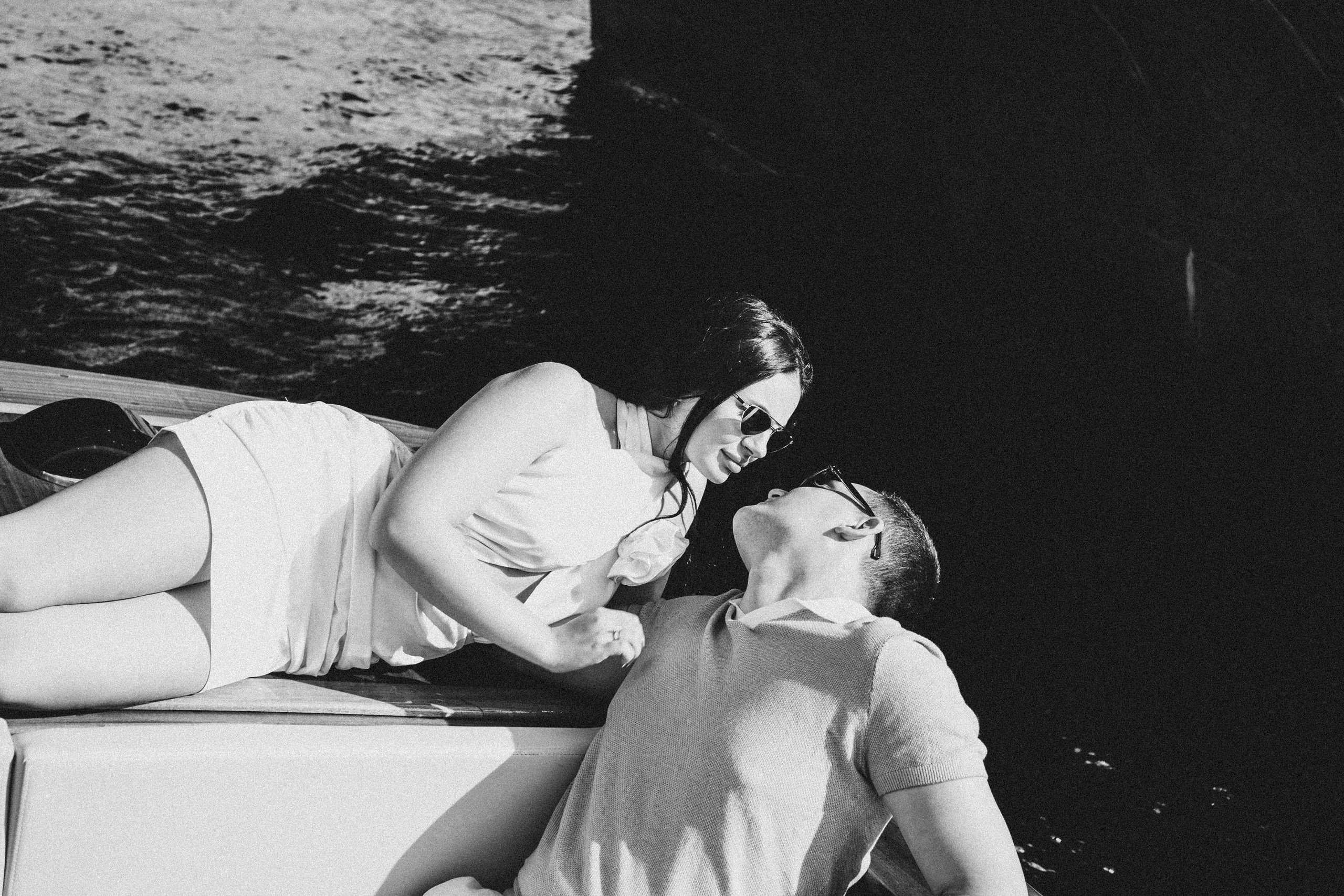 СВАДЕНБНАЯ СЬЕМКА НА КАТЕРЕ ПО КАНАЛАМ САНКТ-ПЕТЕРБУРГА И В АКВАТОРИИ НЕВЫ. Профессиональный фотограф, Санкт-Петербург — Виктория Богомолова