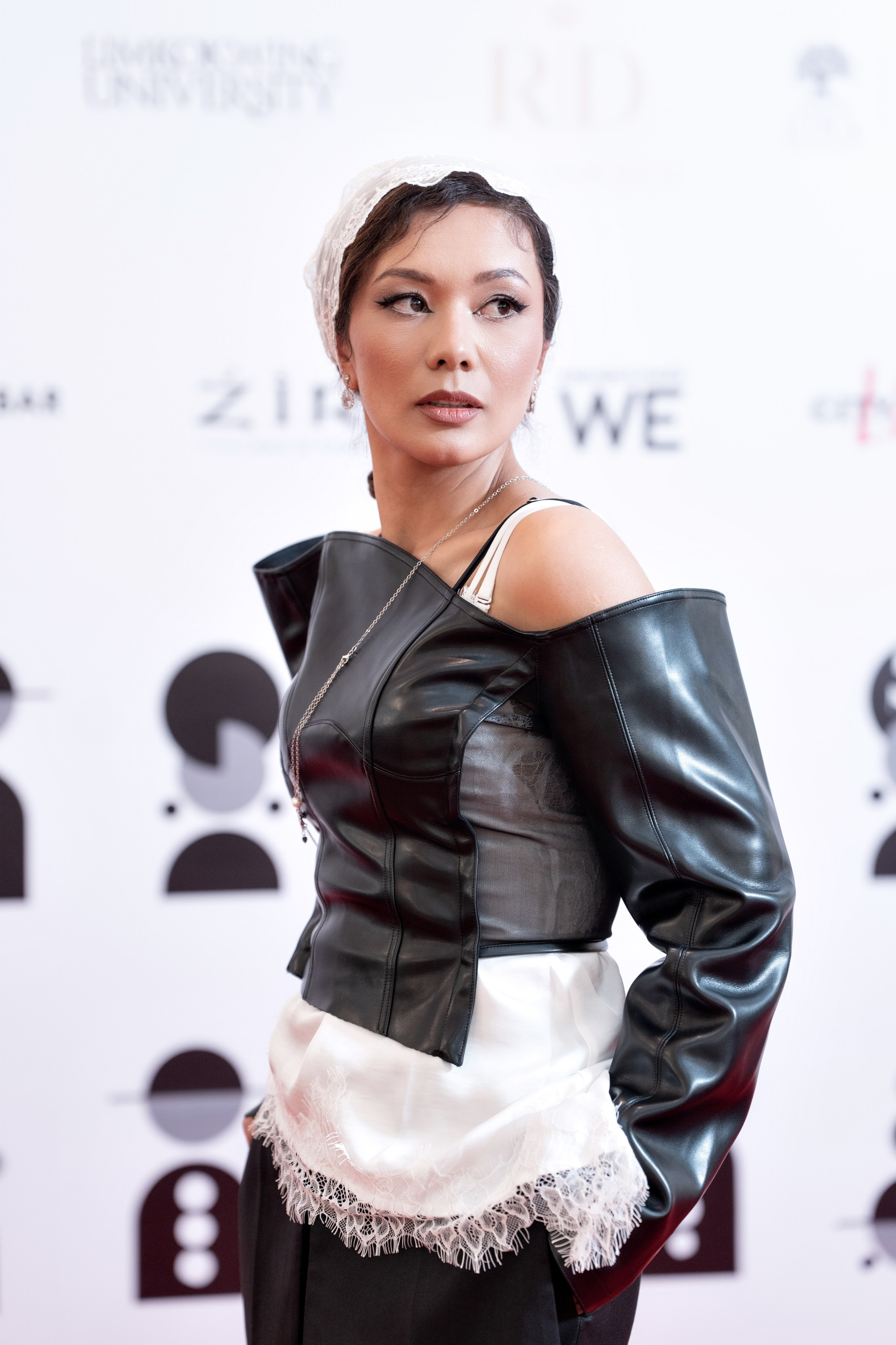 Backstage. Сайт Алматинского НЮ АРТ, будуар и фэшн фотографа Дениса Карпенко