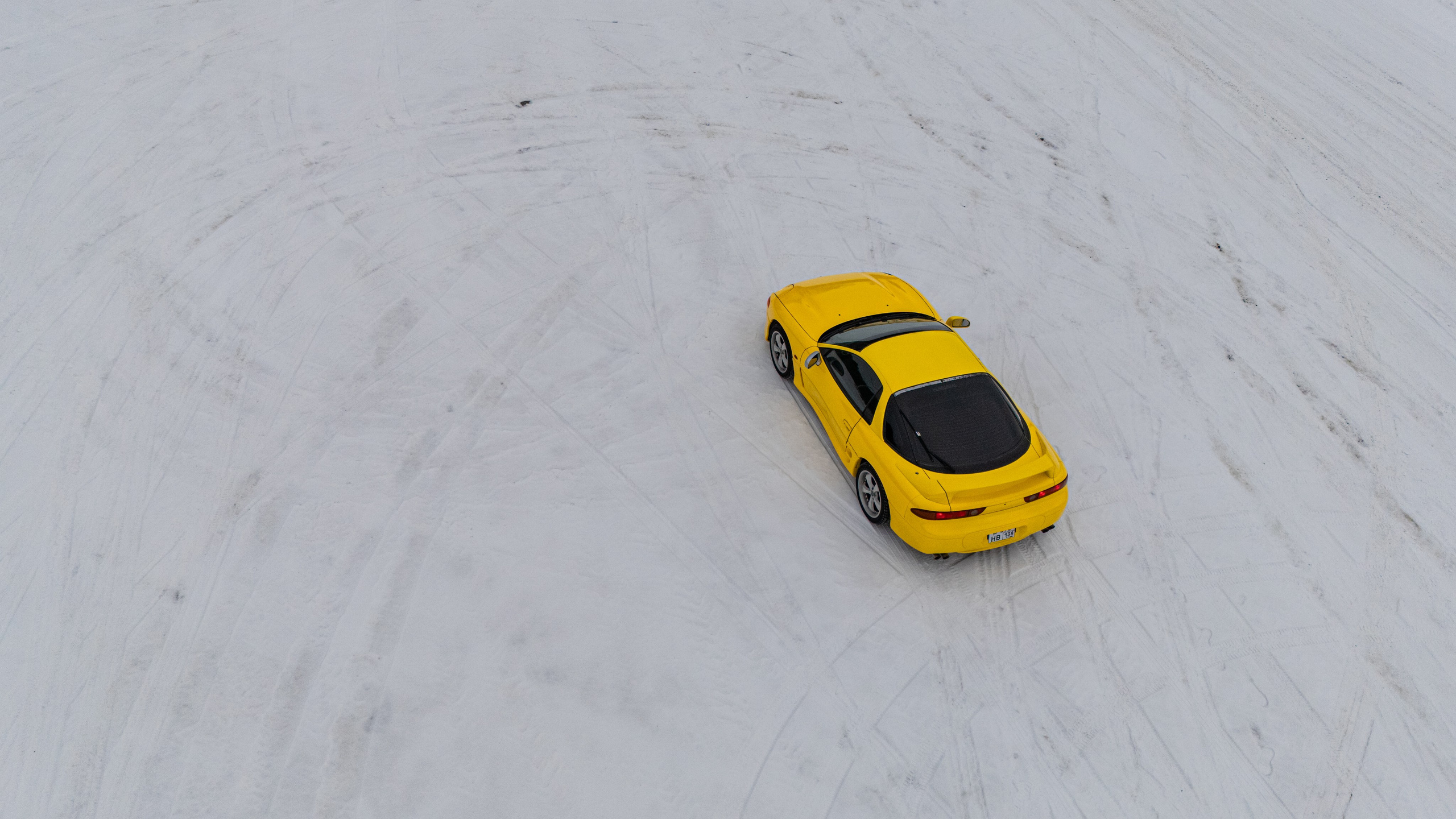 Mitsubishi GTO 25'. Фотограф, видеограф и пилот дрона на Байкале