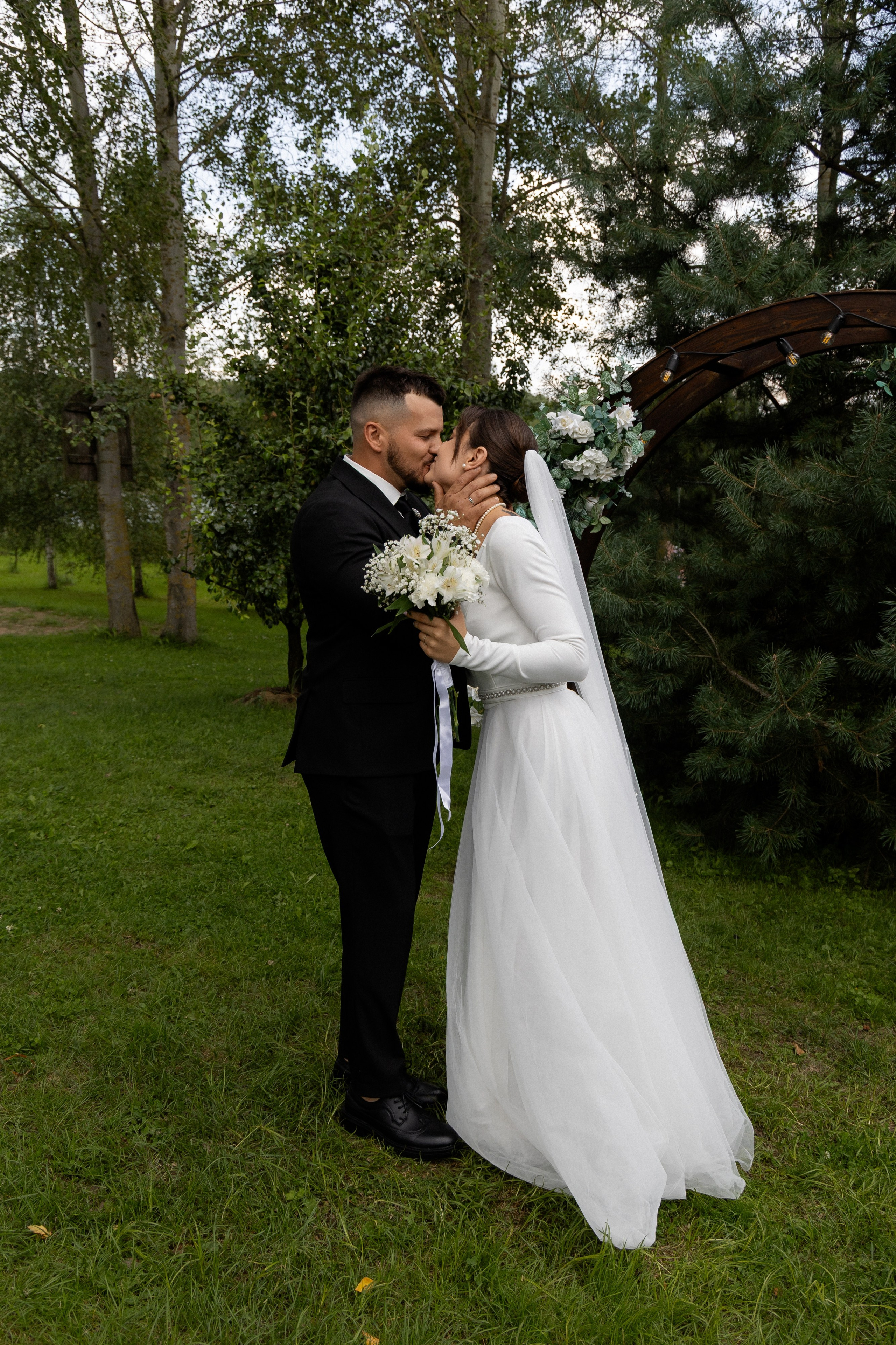 Свадебная фотосессия в агроусадьбе Лабодянка в Минске. Свадебный фотограф в Минске/Беларуси Сергей Спиридонов