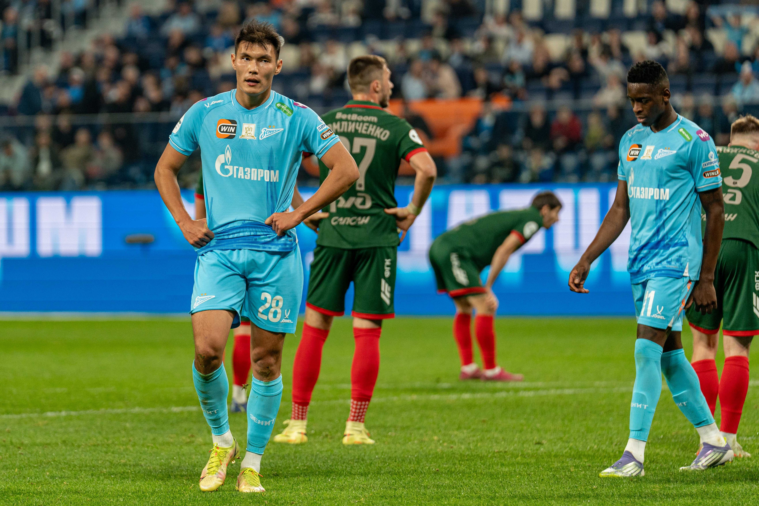 Зенит — Локомотив: фотогалерея 14-го тура РПЛ на Газпром Арене | Антон Гауф. Спортивный фотограф в Санкт-Петербурге | Антон Гауф