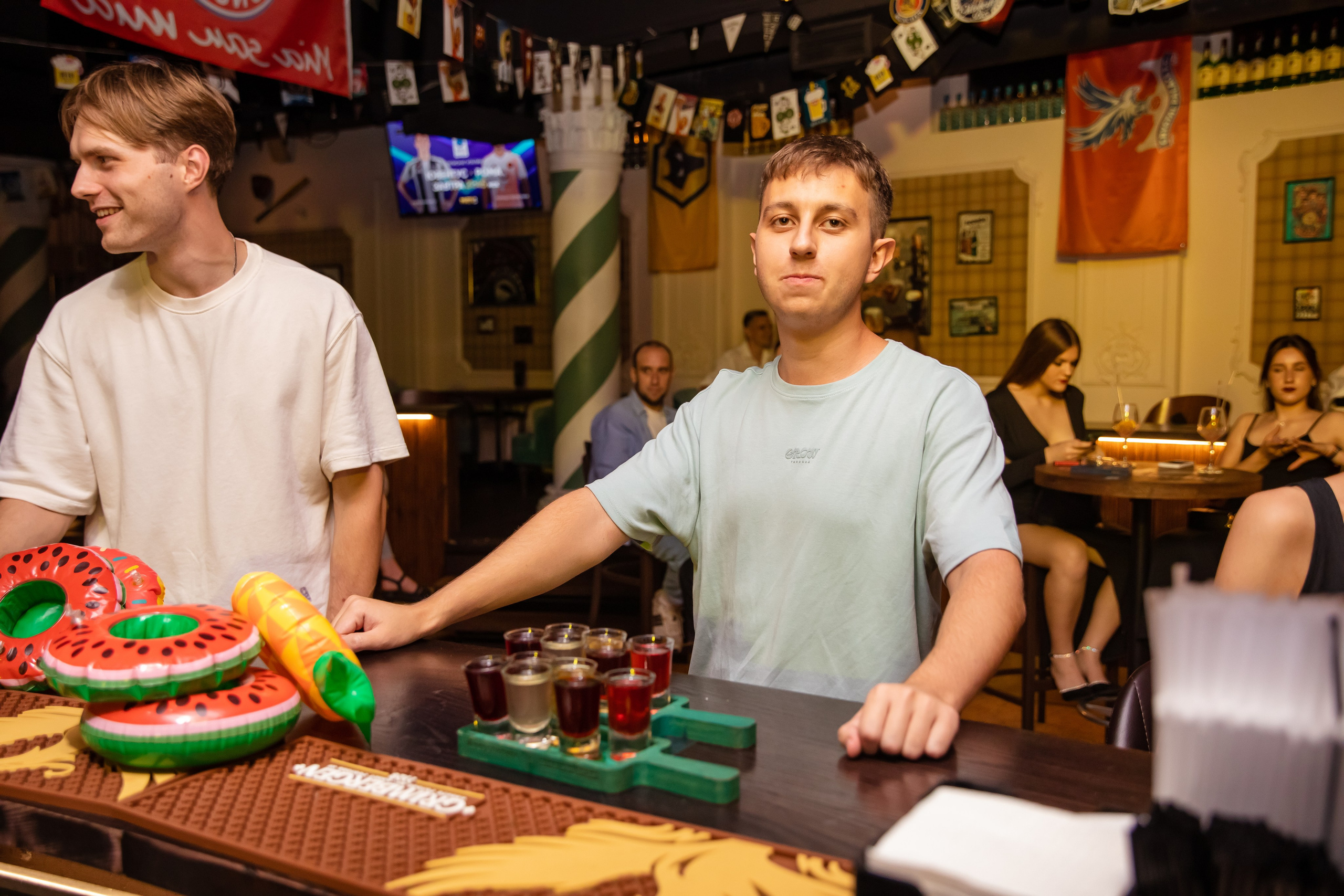 Паб 12. Репортажный фотограф Минск ❘ Костецкий Илья ❘ Беларусь