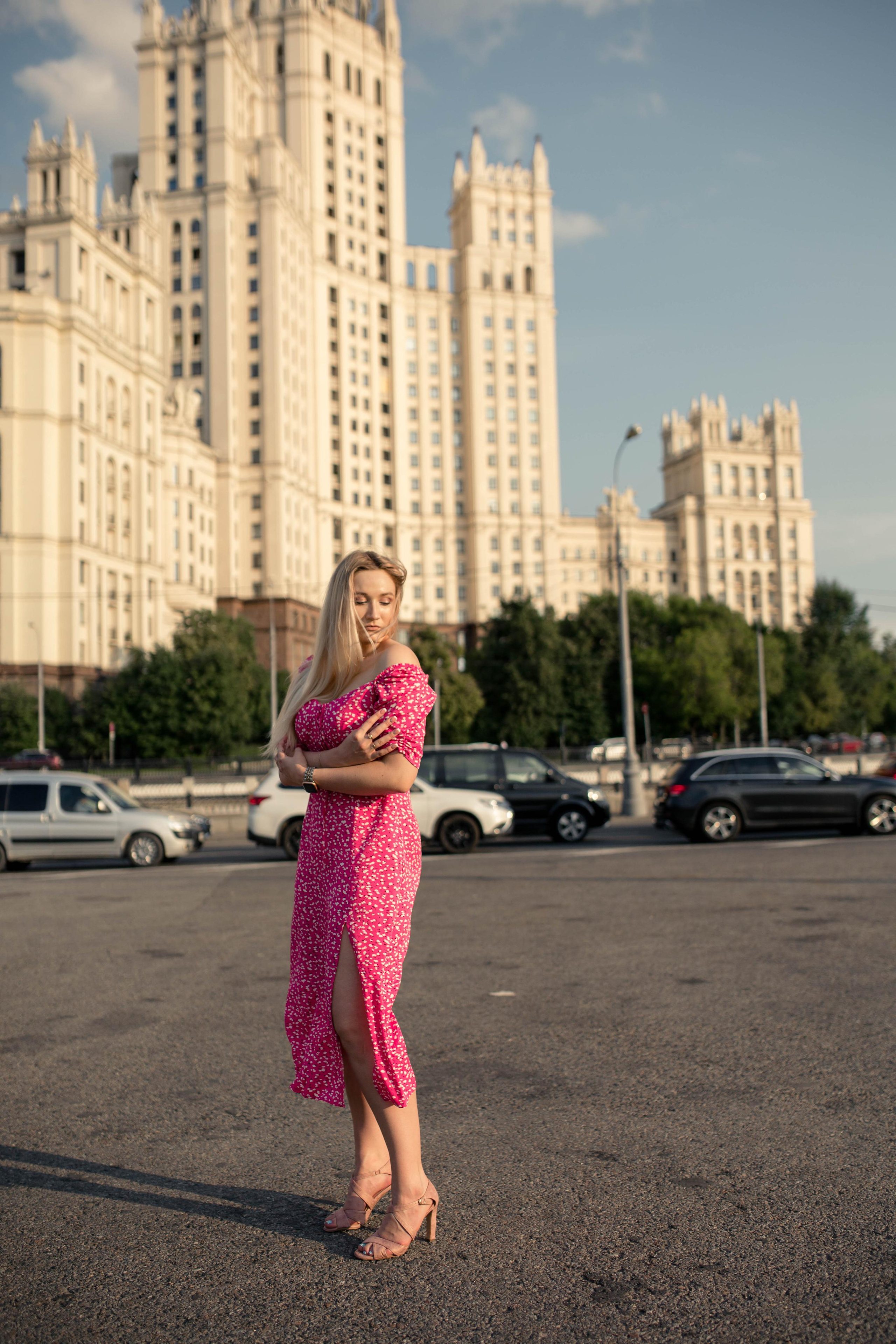 Фотосессия для влюбленных, прогулка по Москве. Алена и Ваня. Фотограф Валерия Горбунова Подольск Бутово Видное Щербинка